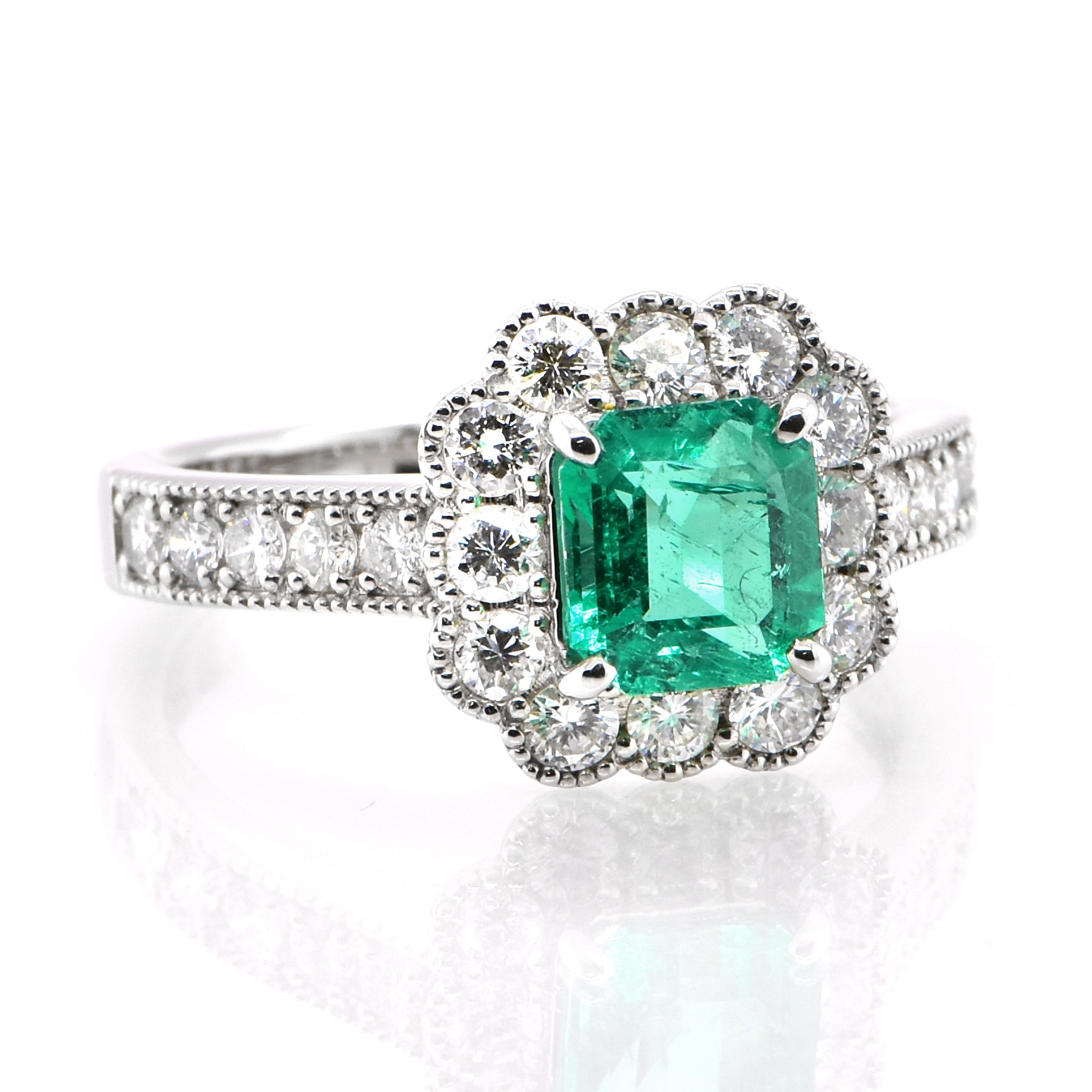 Modern 1.15 Carat Natural Colombian Emerald and Diamond Ring Set in Platinum For Sale