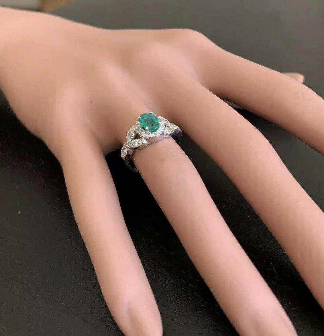 Women's or Men's 1.15 Carat Natural Emerald and Diamond 14 Karat Solid White Gold Ring For Sale