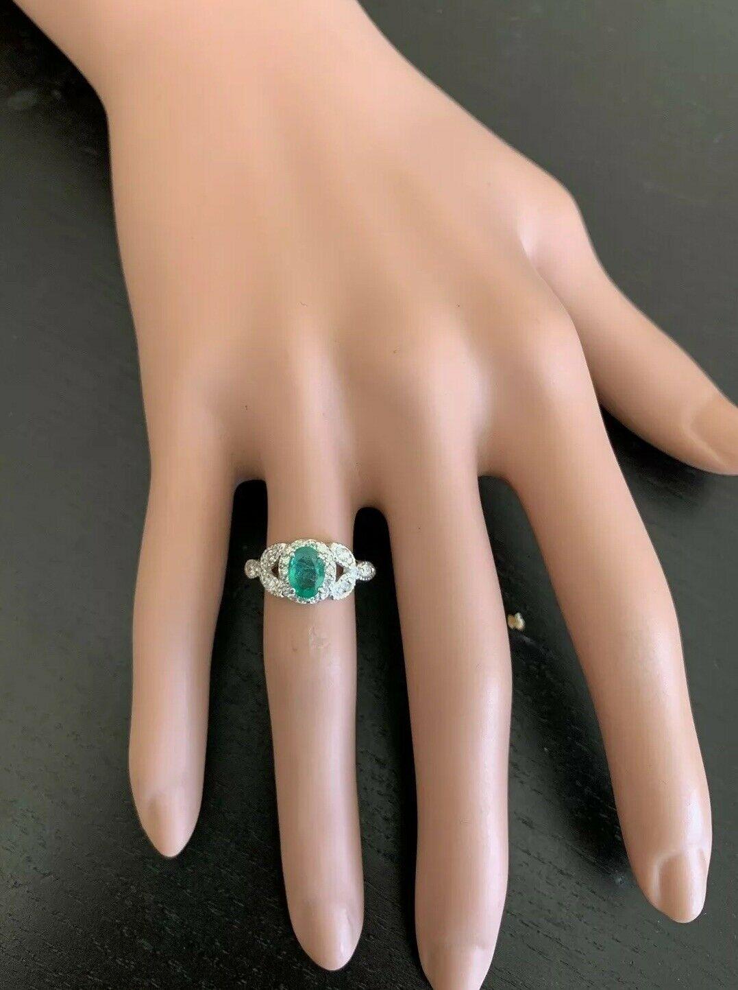 1.15 Carat Natural Emerald and Diamond 14 Karat Solid White Gold Ring For Sale 2