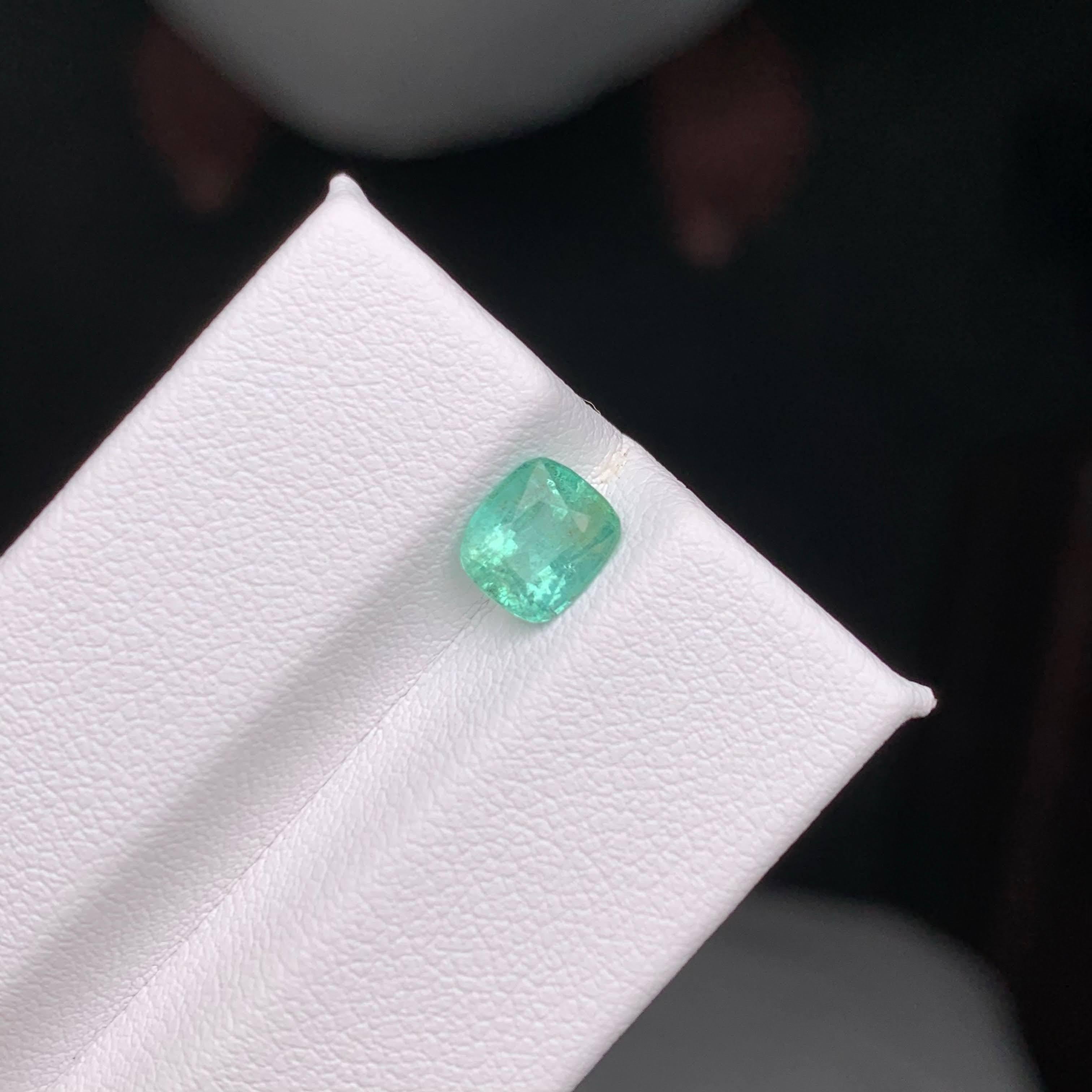 1.15 Carat Natural Loose Emerald Stone Cushion Cut Gemstone From Afghanistan For Sale 1