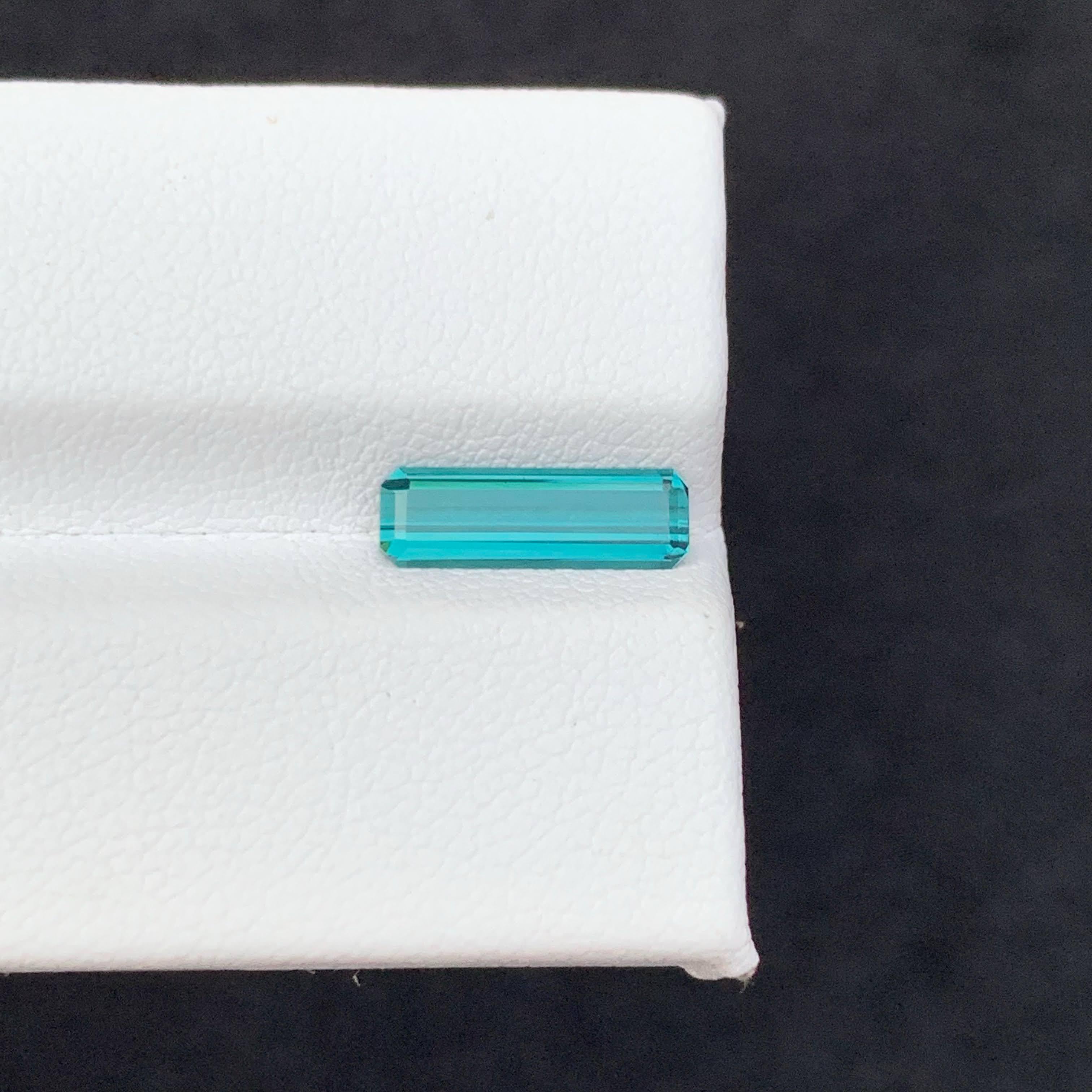 1.15 Karat Natürlicher loser Lagunenblauer Turmalin Smaragdschliff Afghanischer Edelstein im Angebot 6