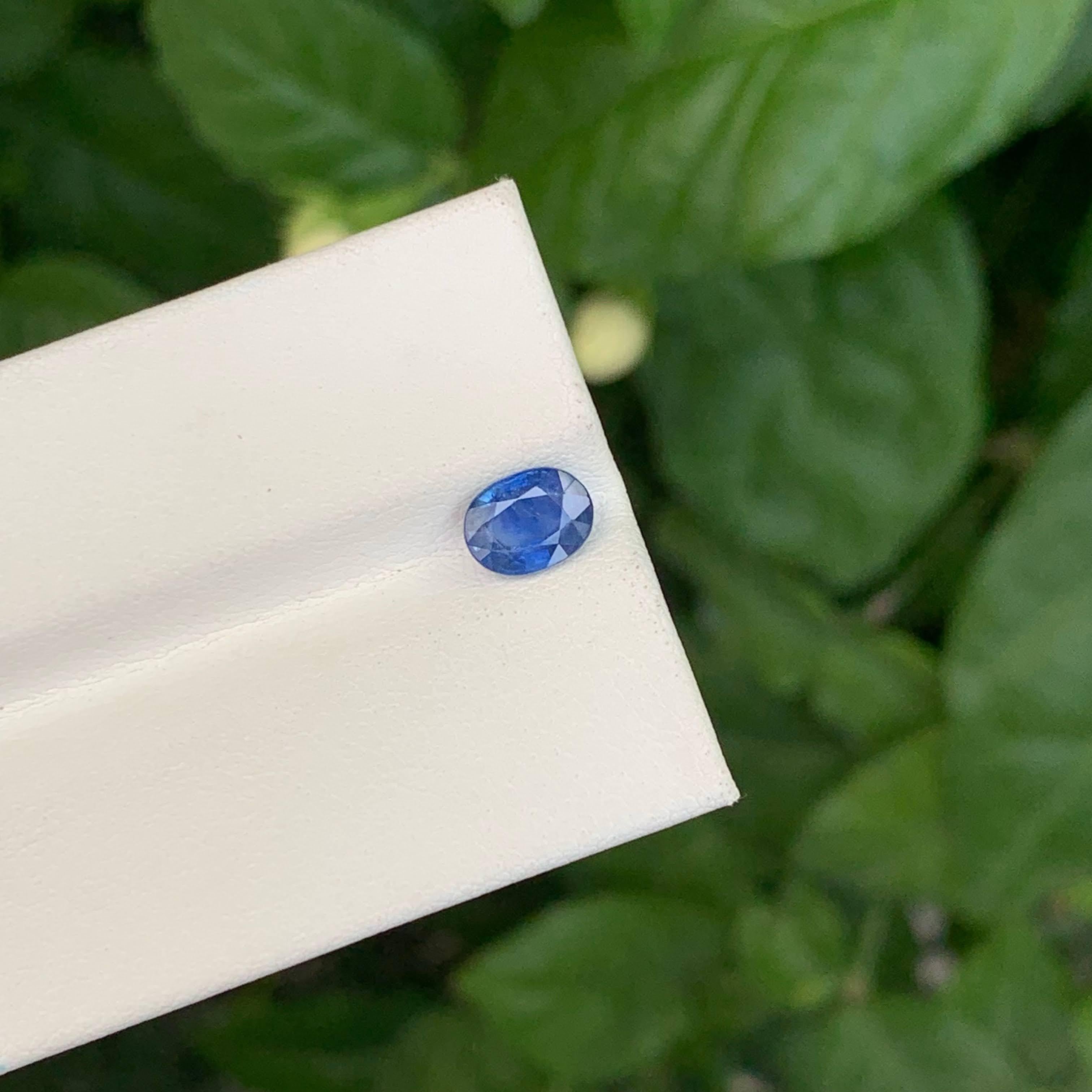 1,15 Karat Natürlicher loser Opaleffekt Blauer Saphir im Ovalschliff Sri Lankanischer Edelstein im Angebot 3