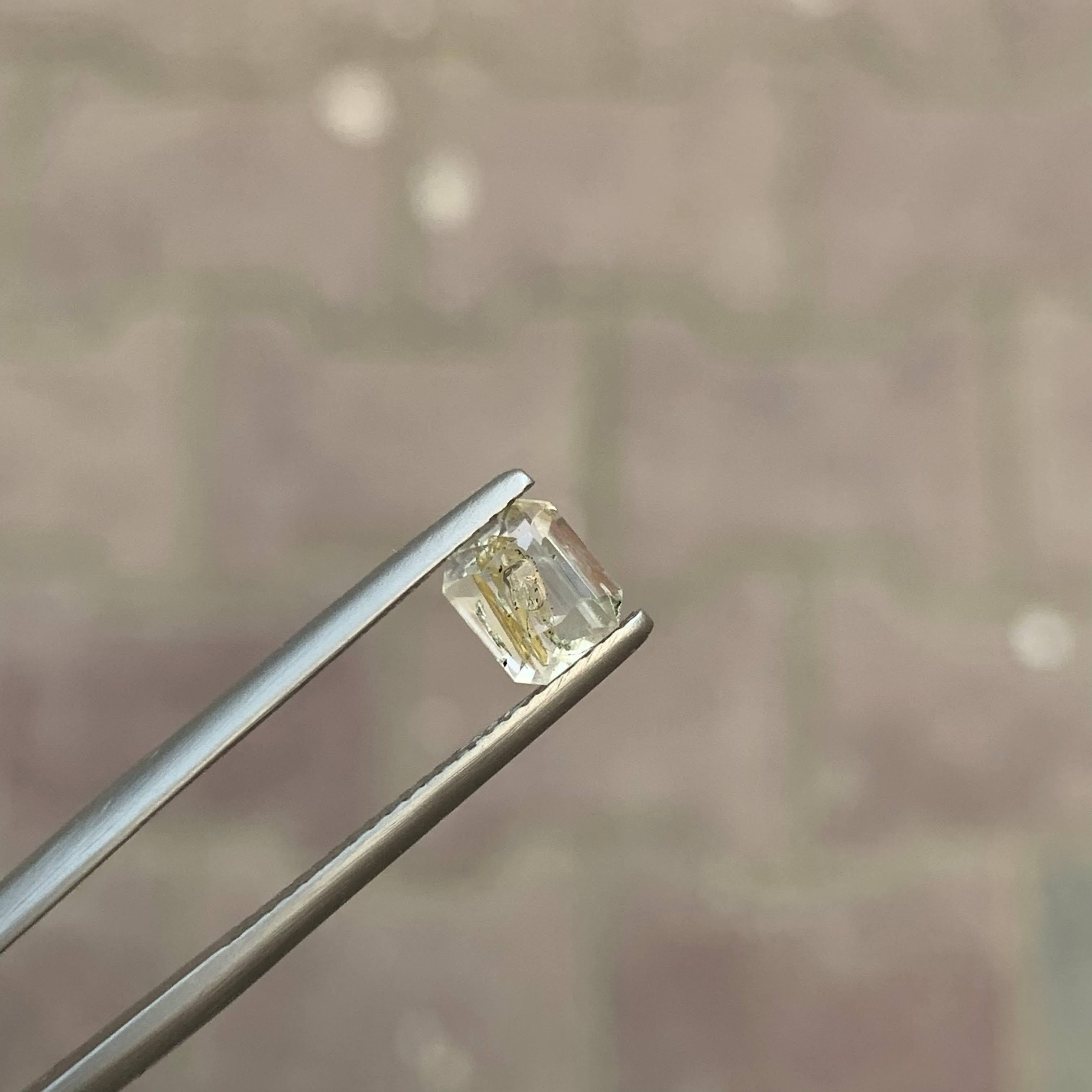 1.15 Carato di Quarzo Petrolio Naturale Sciolto Pietra Gemma Pakistana Sfaccettata in vendita 5