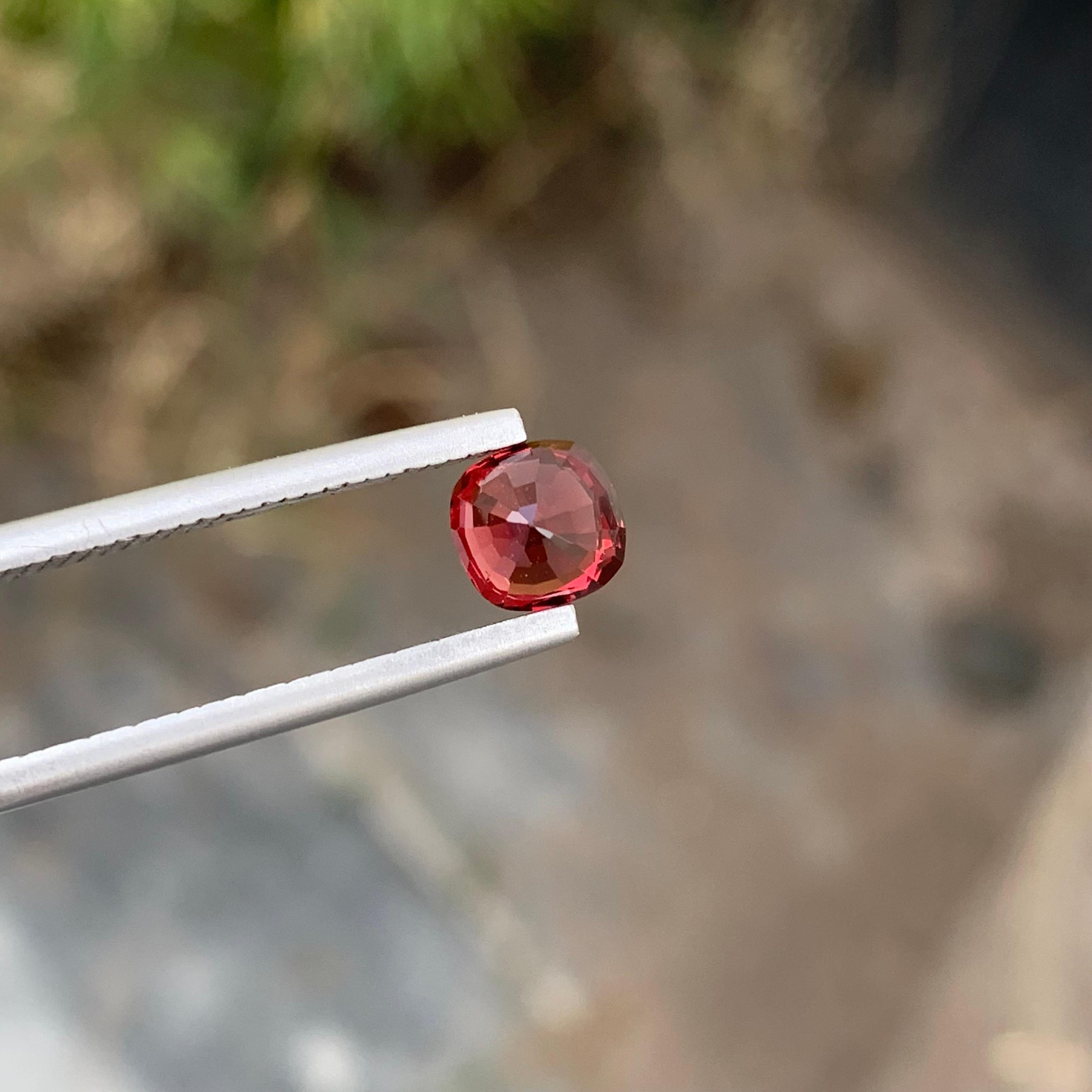1.15 Carat Natural Loose Pigeon Blood Burmese Spinel Cushion Shape Gem For Ring For Sale 2