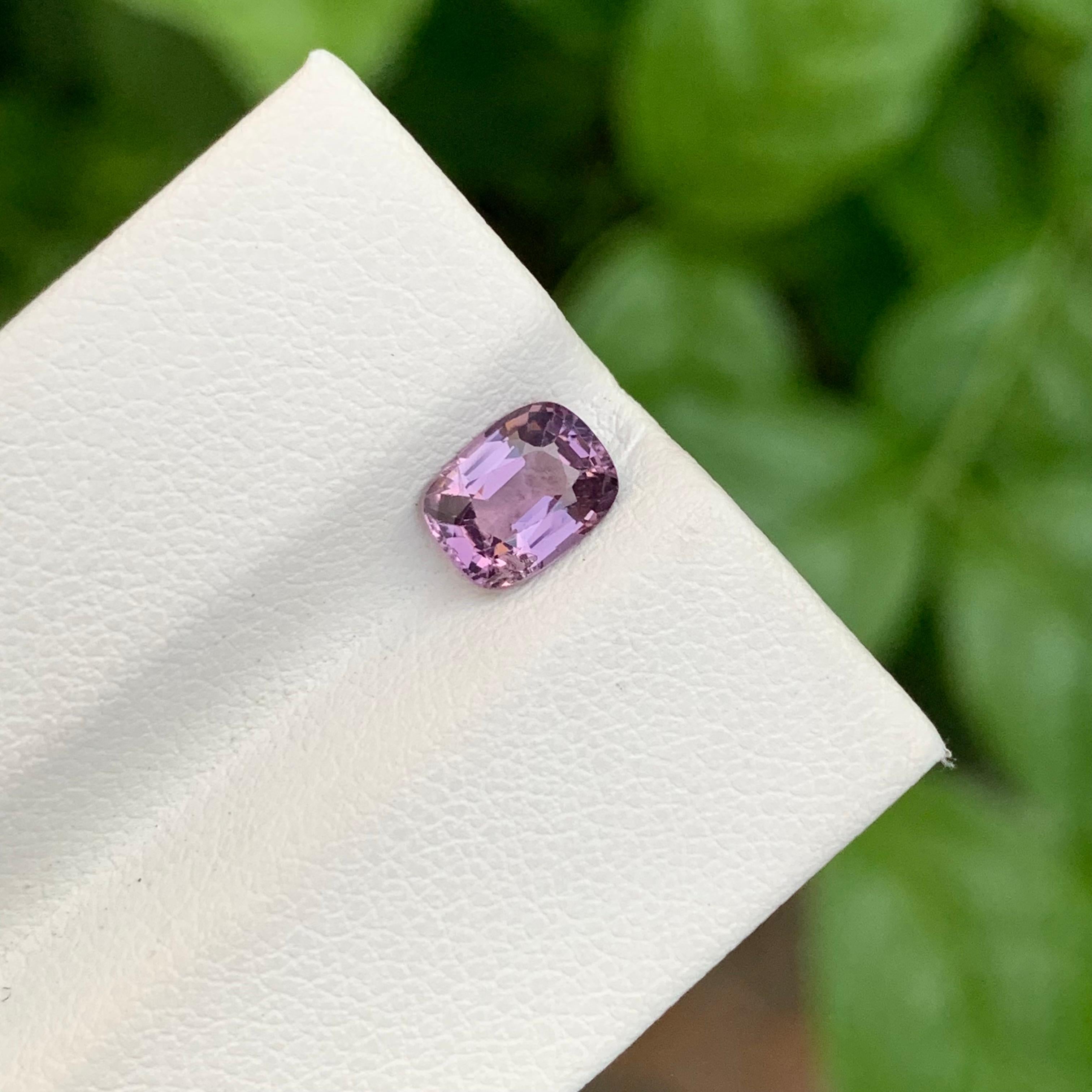 1.15 Carat Natural Loose Purple Spinel Cushion Shape Gem For Jewellery For Sale 1
