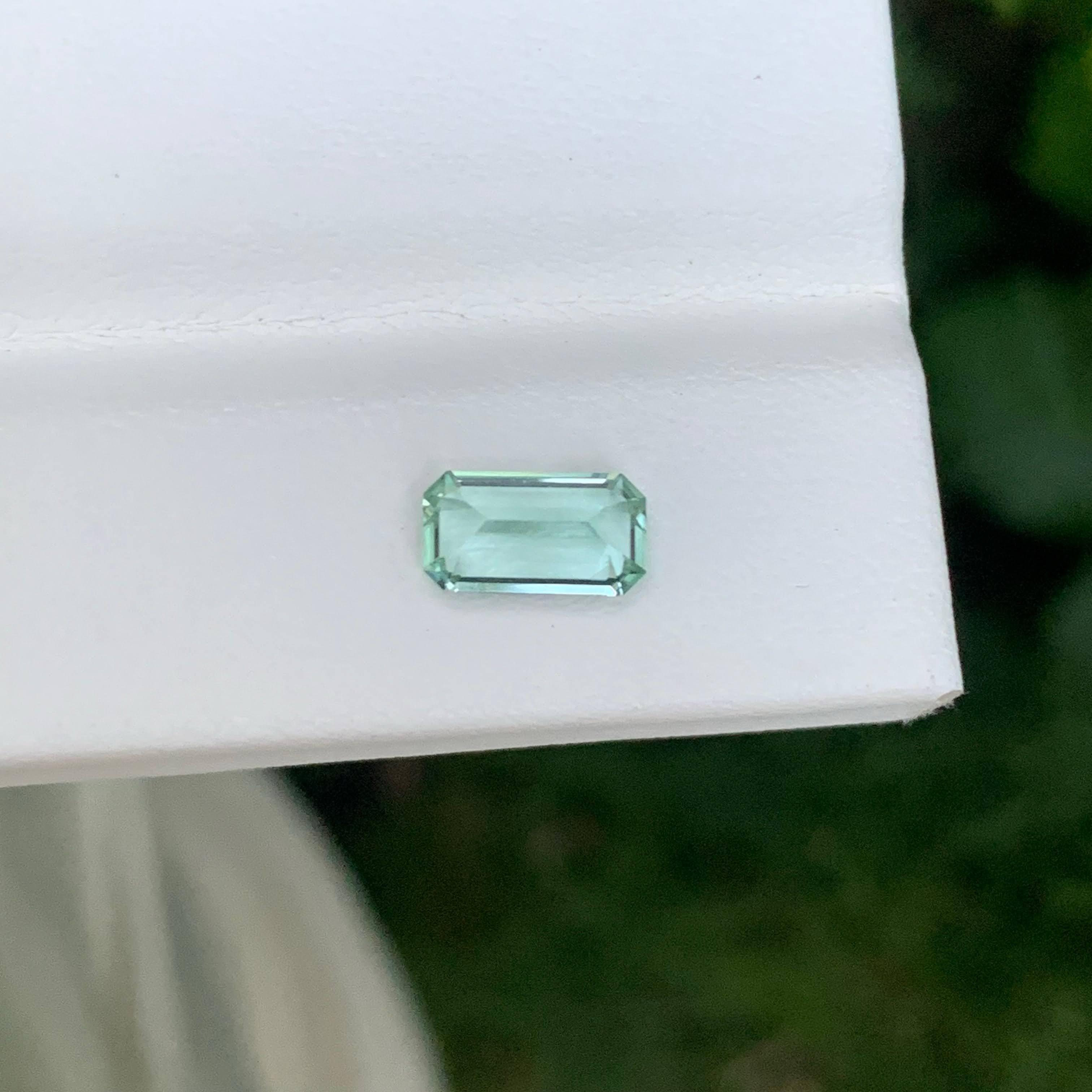 1.15 Carat Natural Loose Seafoam Tourmaline Stone Emerald Cut Afghan Gemstone (pierre précieuse afghane) en vente 3