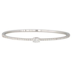Bracelet jonc 18 carats pavé de diamants taille ovale de 1,15 carat