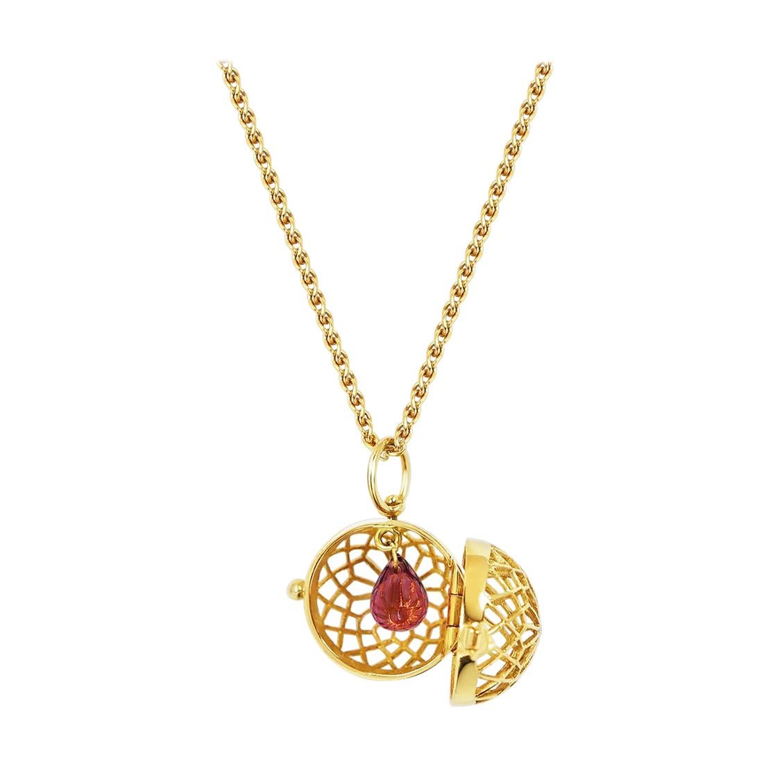 1.15 Carat Pink Tourmaline & Diamonds 18 Karat Yellow Gold Pendant Necklace For Sale