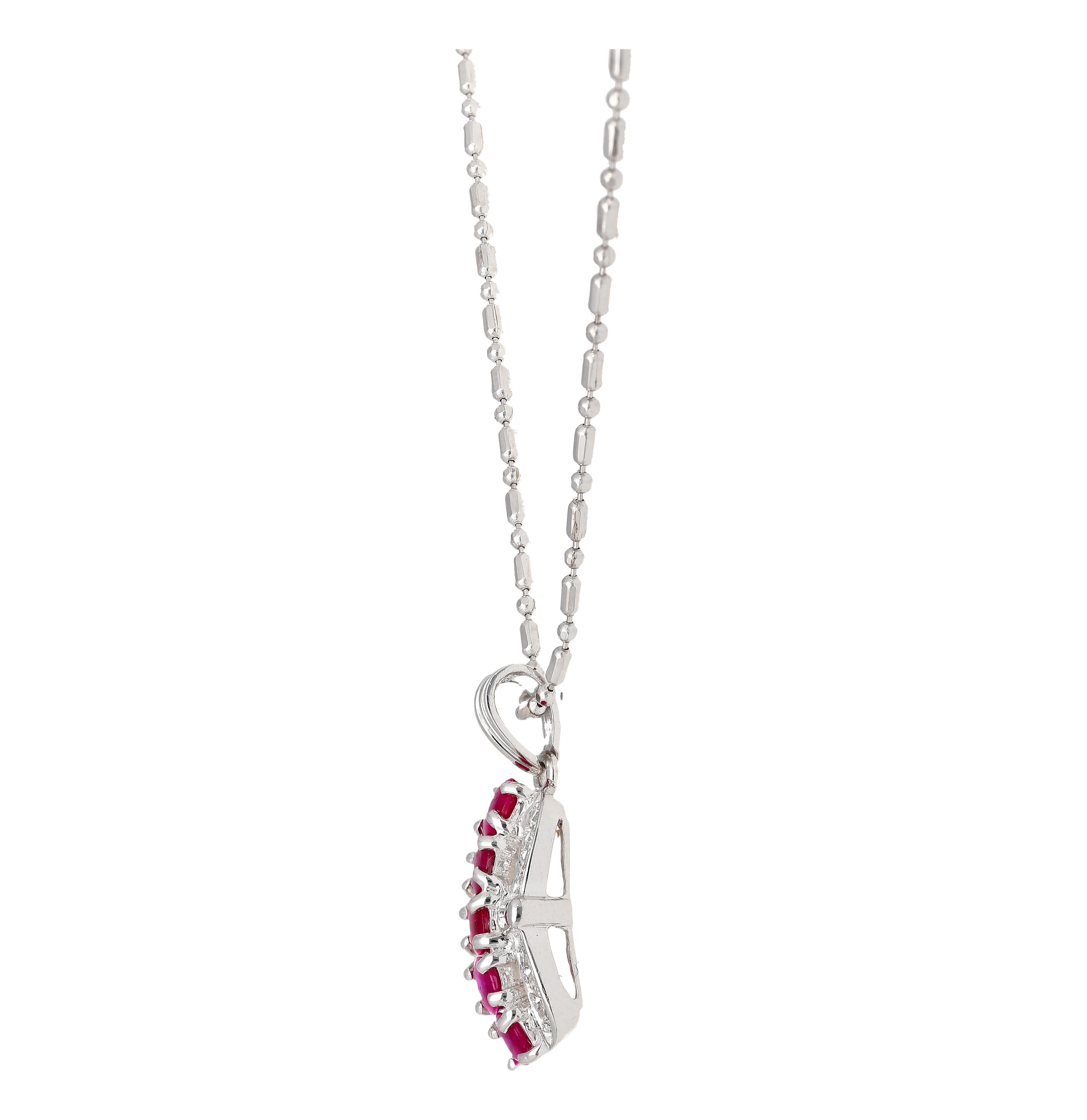 Collana di diamanti e rubino rosso rosato da 1,15 carati in platino In condizioni Nuovo in vendita a Miami, FL