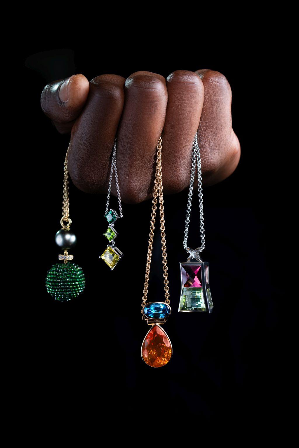 11.5 Carat Red-Pink Tourmaline Ca. 14 Carat Green Tourmaline White Gold Necklace For Sale 5