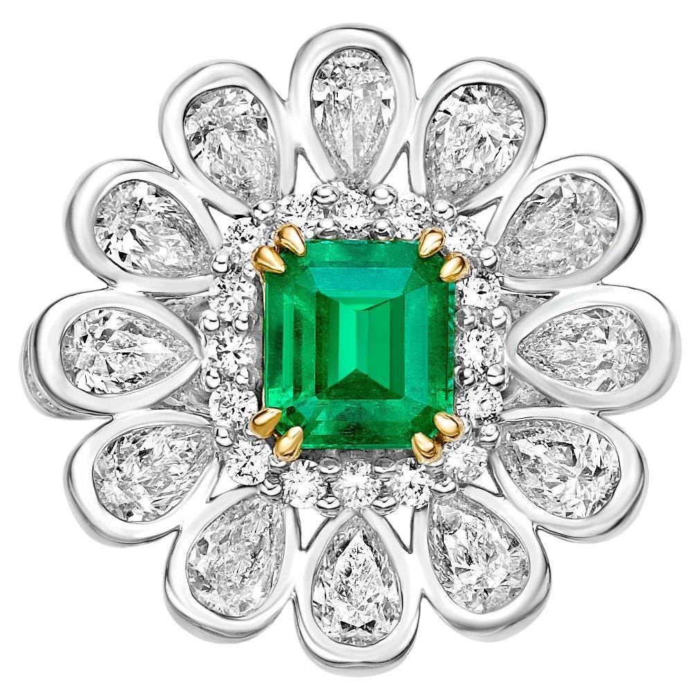 1.15 Carat Sunfiower Emerald Bridal Ring in 18KWYG with White Diamond. For Sale