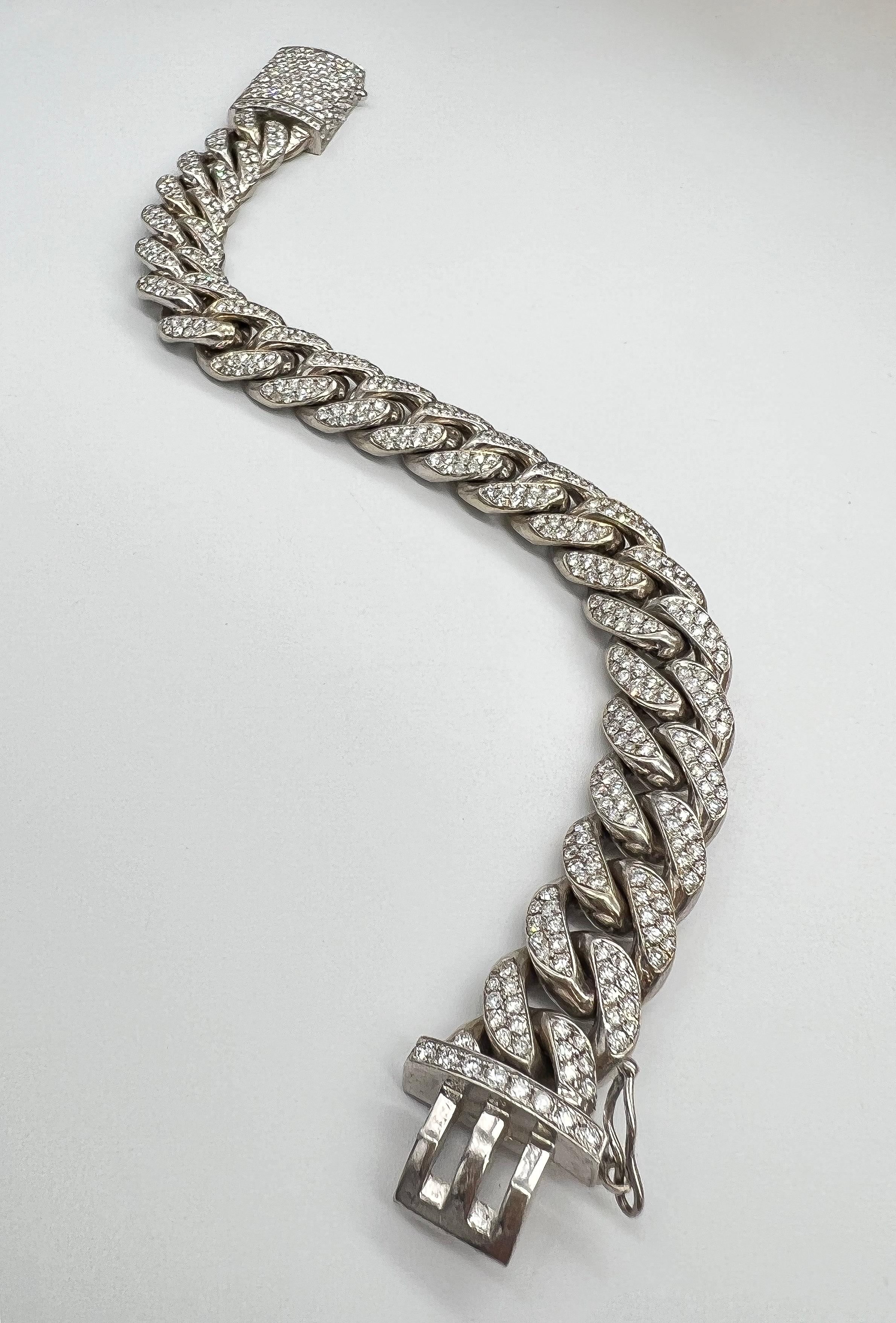 11.5 Carat Unisex 14k White Gold Iced Out Cuban Link Diamond Bracelet, 114g For Sale 1