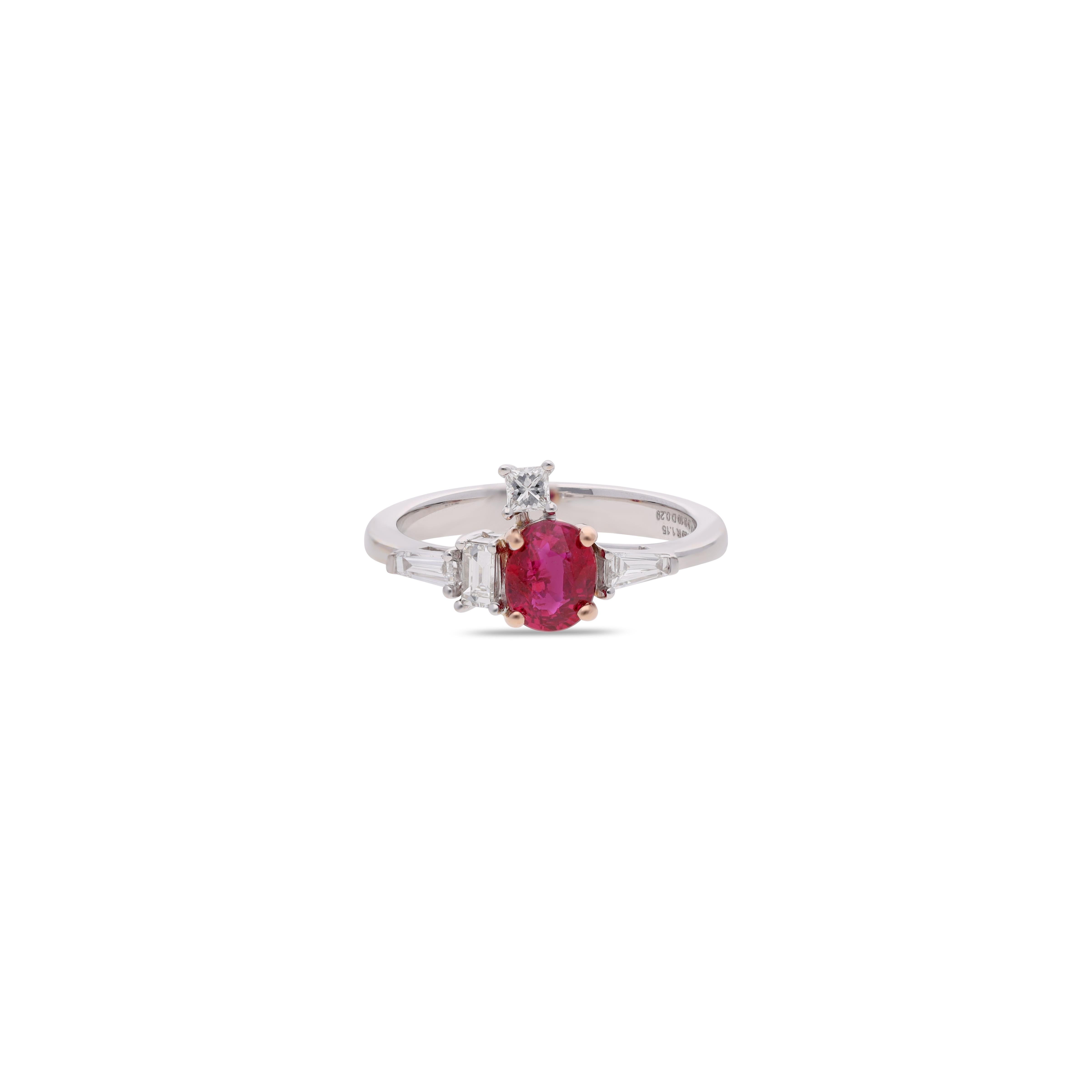 Ruby = 1.15 Carat
Diamond = 0.39 Carats
Metal: 18K White Gold
Ring Size: 7* US
*It can be resized 
