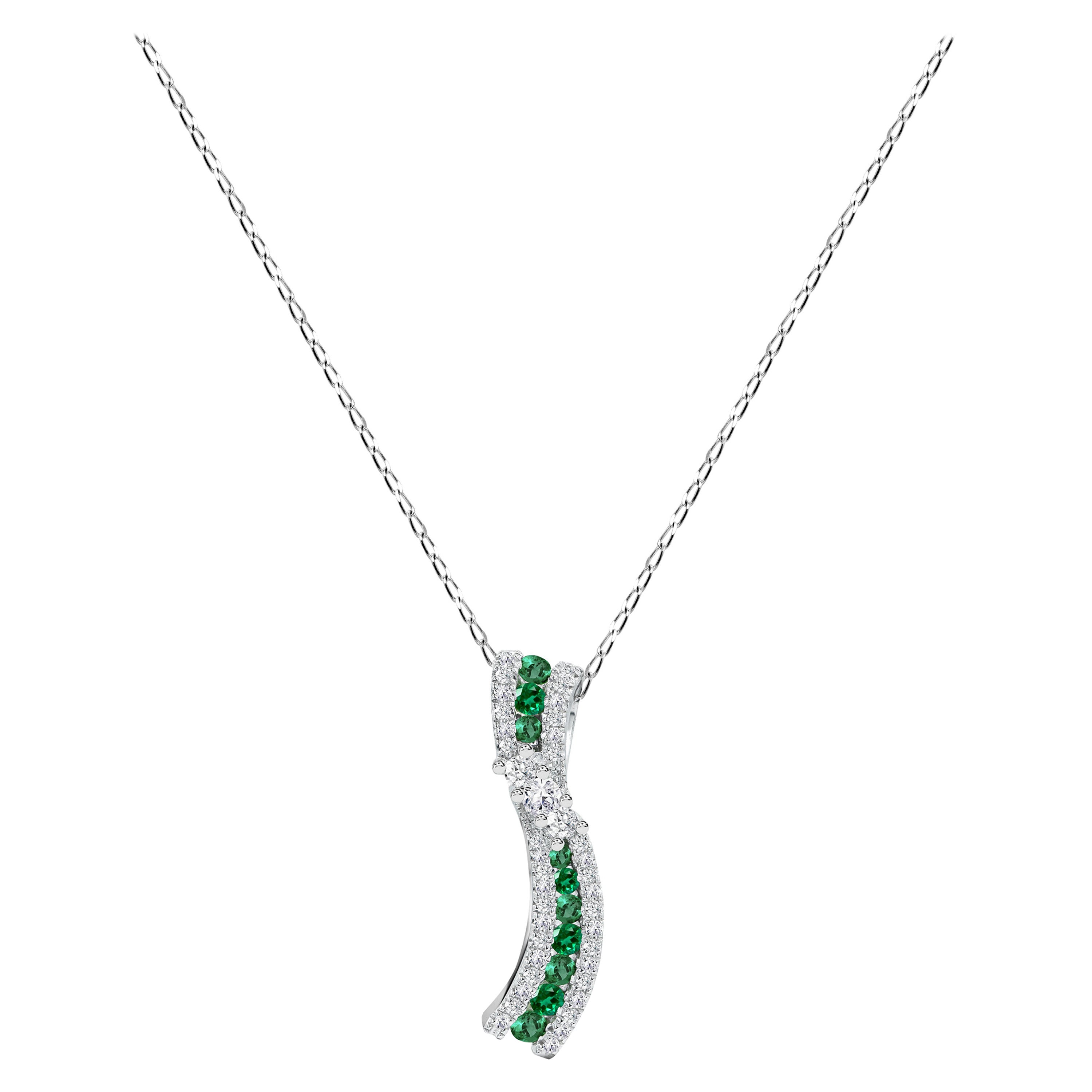 Collar de Diamantes y Esmeraldas de 1,15 qt en Oro de 14k en venta