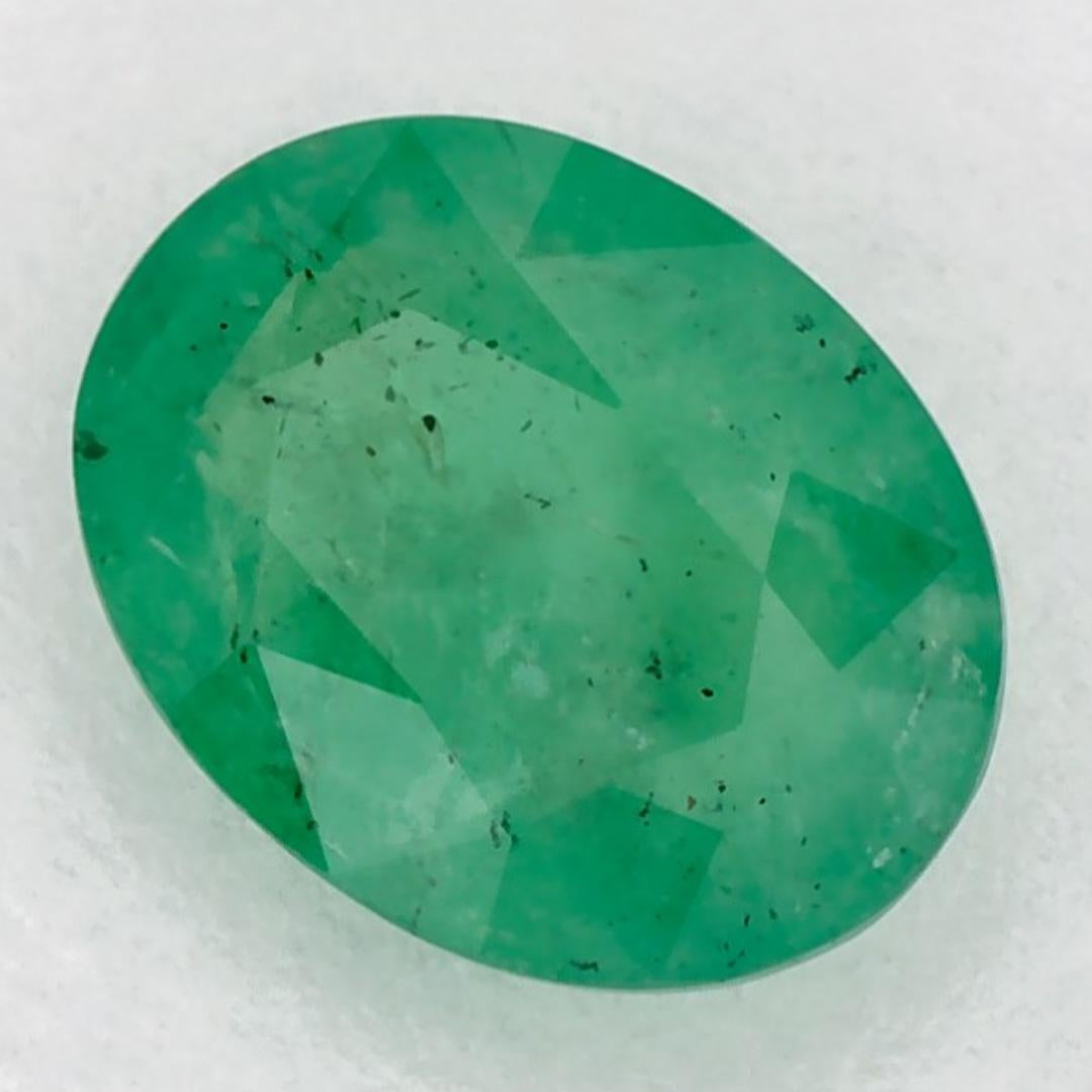 Mit seinem leuchtenden grünen Farbton ist der Geburtsstein für den Mai ein Symbol für neues Wachstum im Frühling. 

Entdecken Sie die lebendige Kollektion von Smaragden, Rubinen und Saphiren in unserem Geschäft, die als lose Edelsteine erhältlich