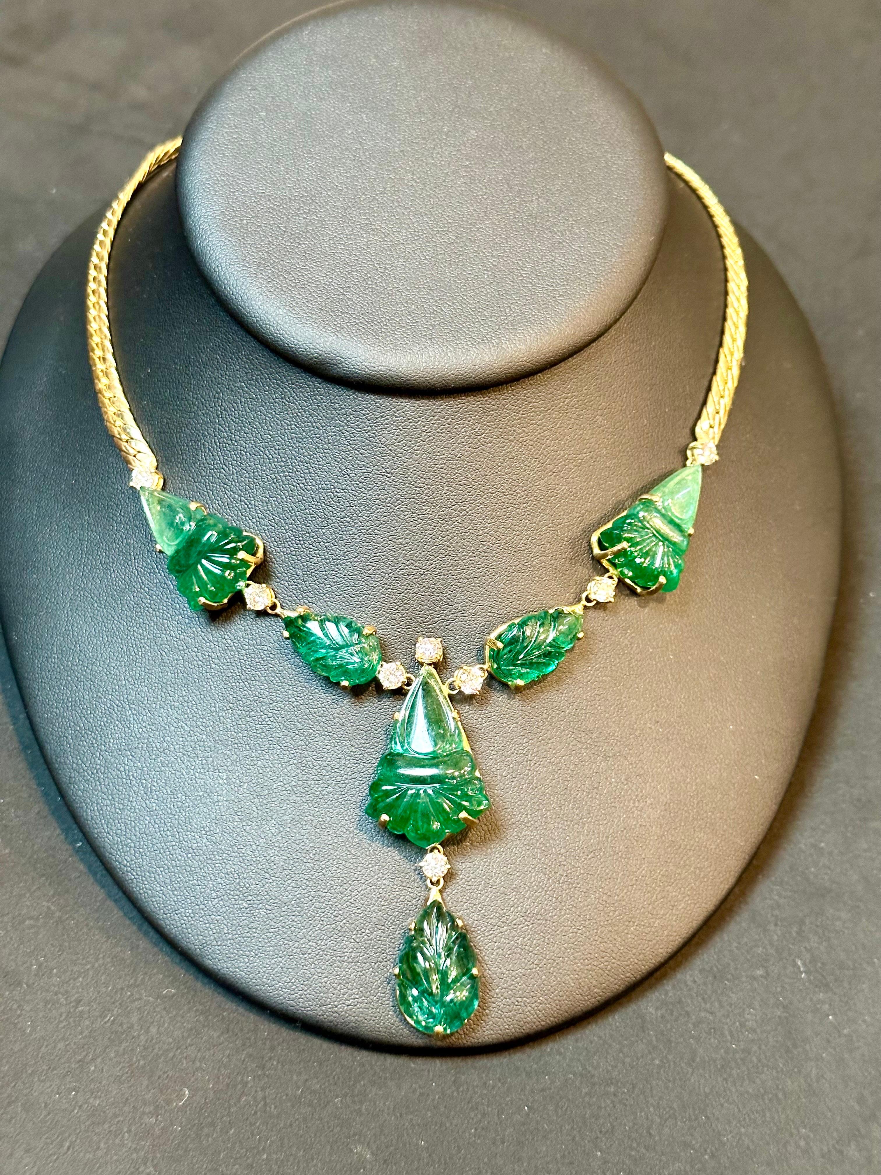 115 Ct Natural Carved Drop Emerald & 4 Ct Diamond  Necklace 18 Kt Gold Necklace For Sale 7