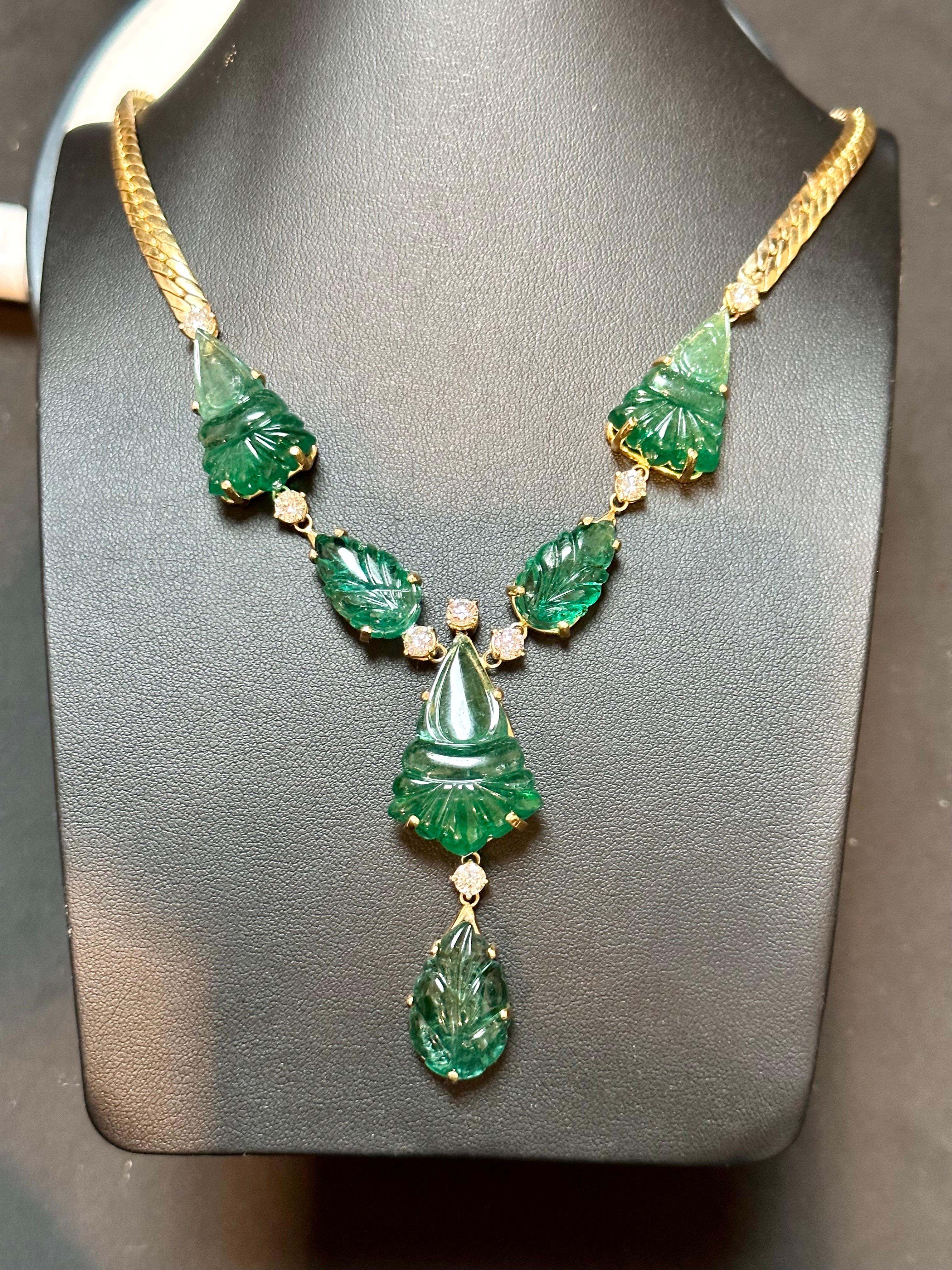 115 Ct Natural Carved Drop Emerald & 4 Ct Diamond  Necklace 18 Kt Gold Necklace For Sale 10