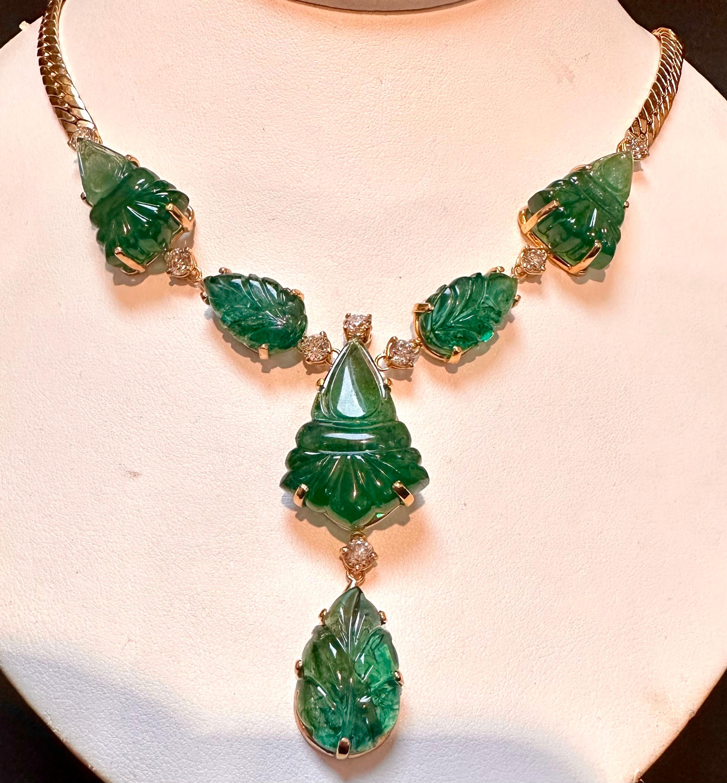 115 Ct Natural Carved Drop Emerald & 4 Ct Diamond  Necklace 18 Kt Gold Necklace For Sale 3