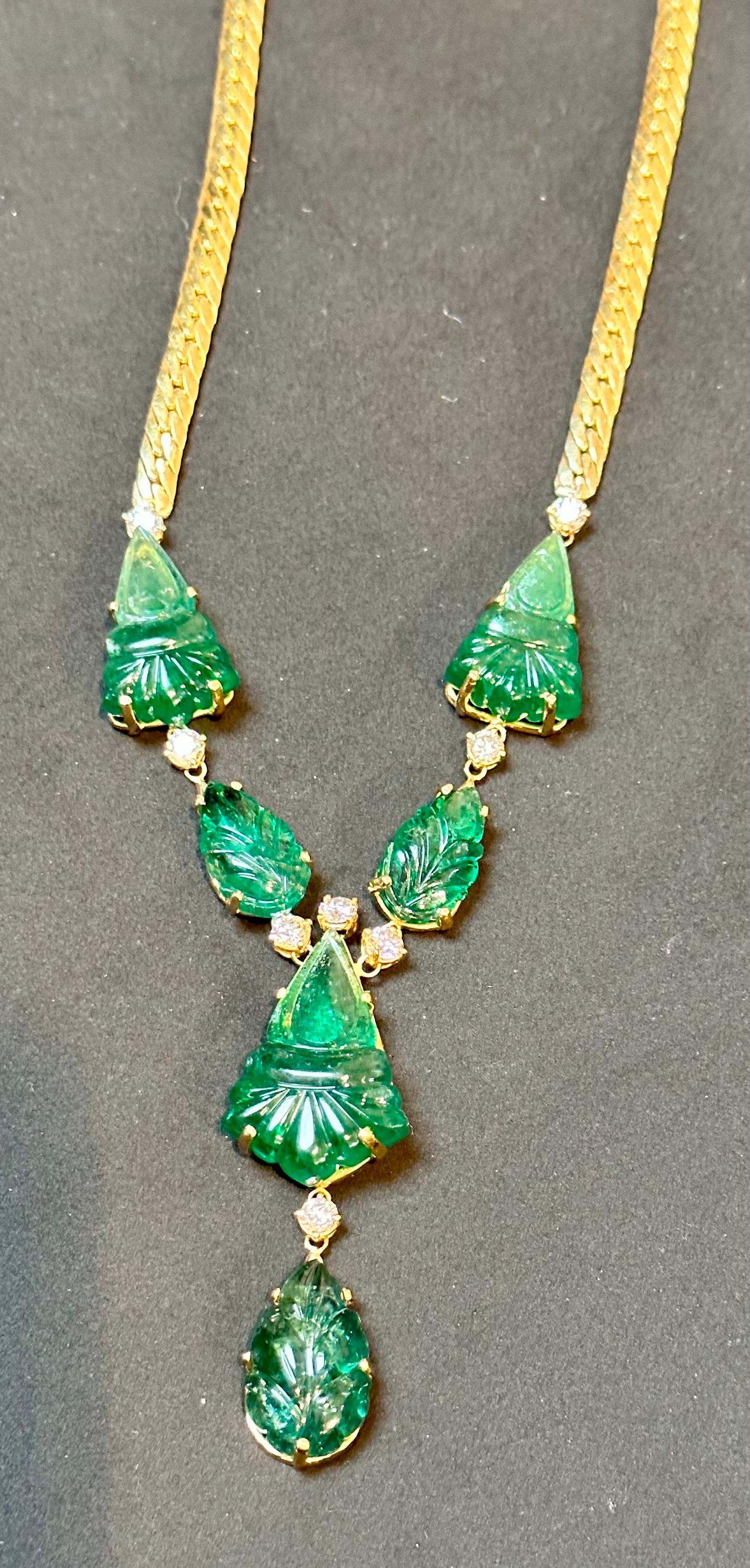 115 Ct Natural Carved Drop Emerald & 4 Ct Diamond  Necklace 18 Kt Gold Necklace For Sale 4