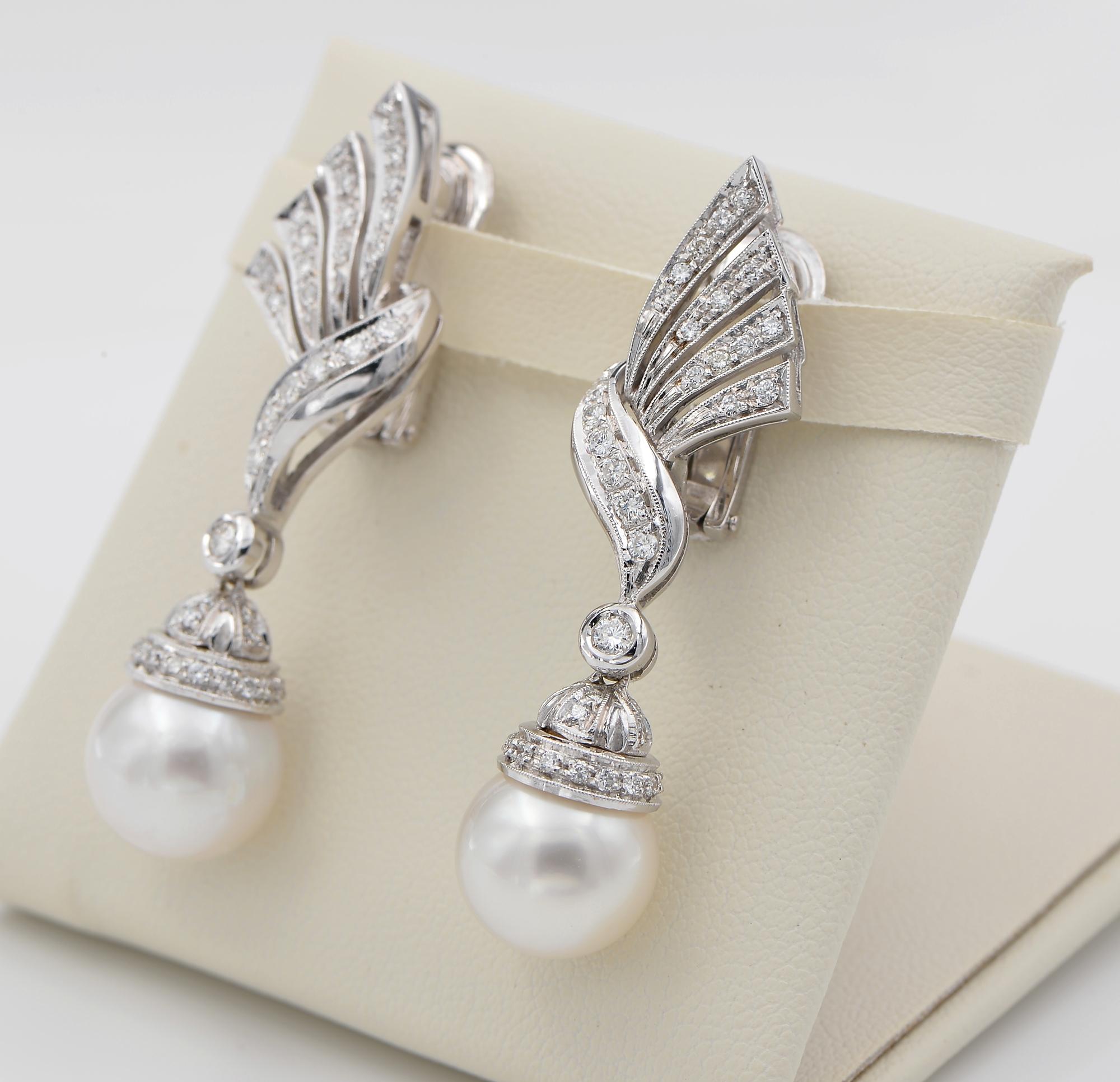 11.5 mm Pearl 2.40 Ct Diamond Bow Design Earrings In Excellent Condition For Sale In Napoli, IT