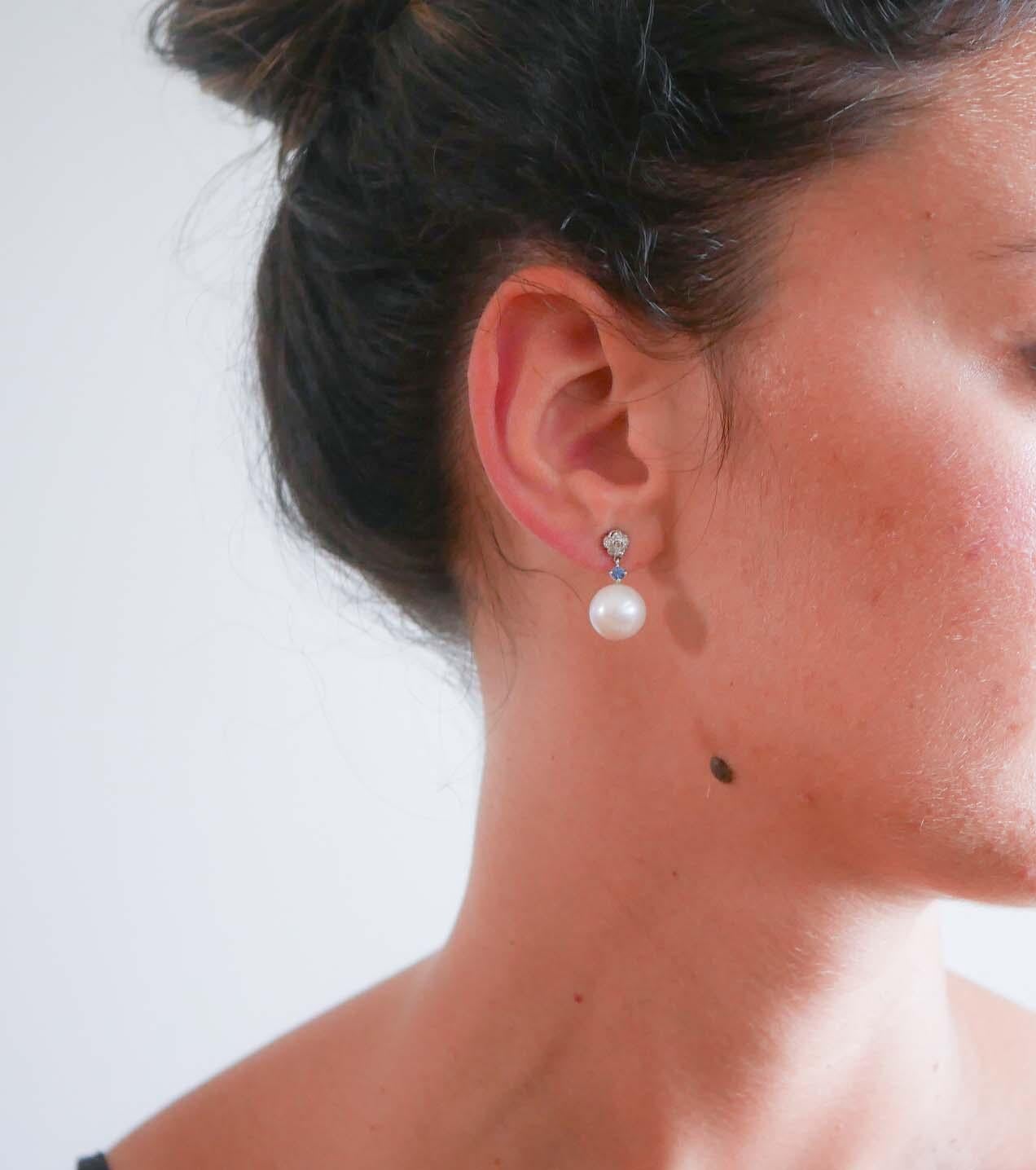 Taglio misto Orecchini di 11,5 mm con perle, zaffiri, diamanti e platino. in vendita