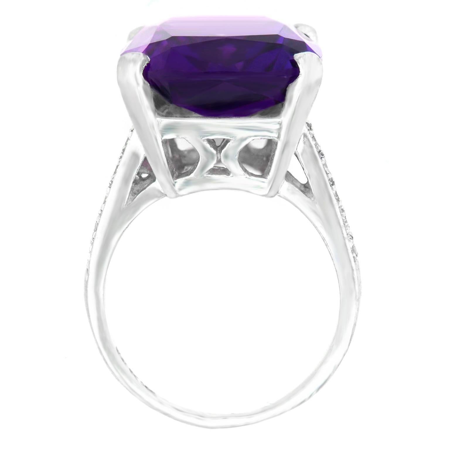 11.50 Carat Amethyst and Diamond Ring 3