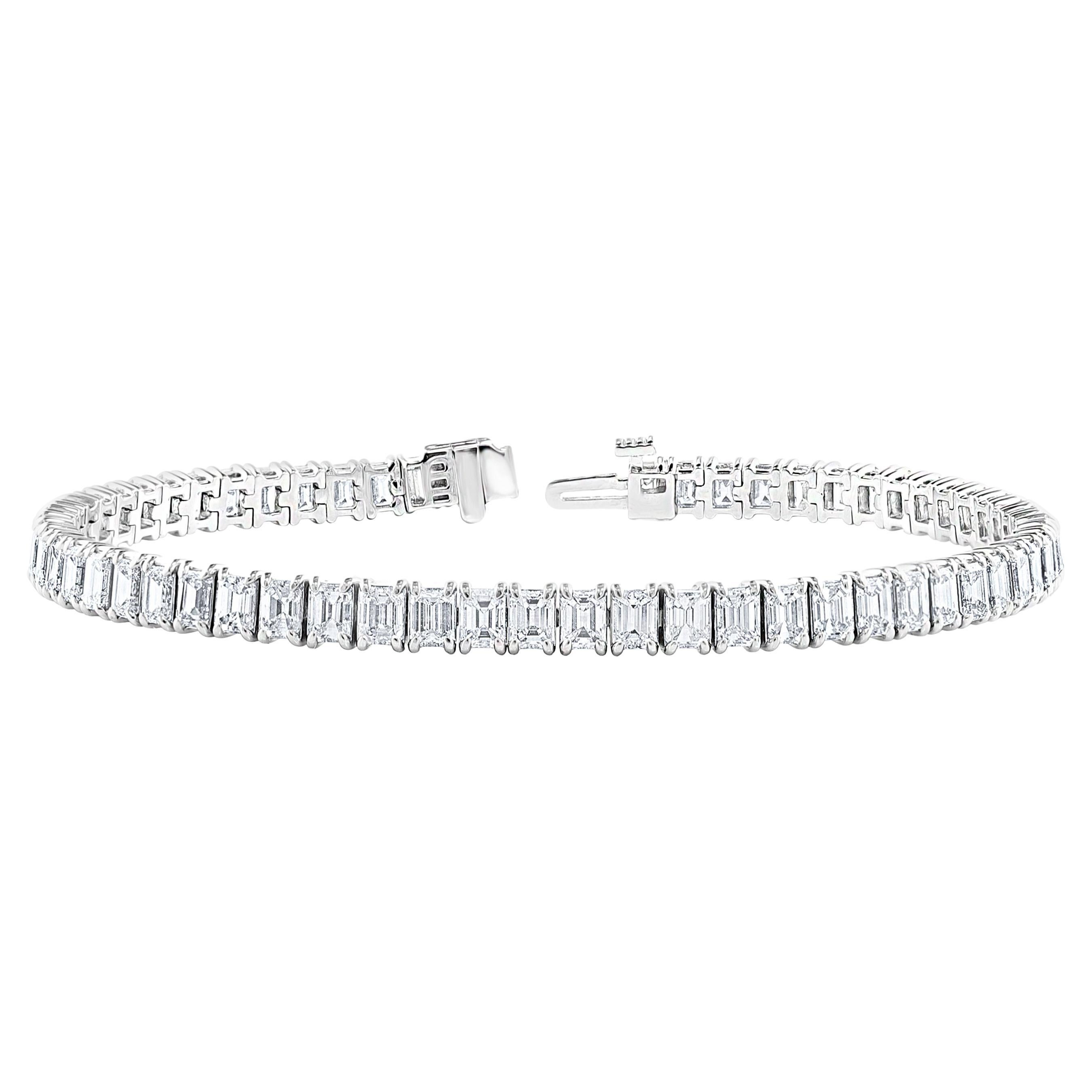 Bracelet tennis avec diamants taille émeraude de 11,50 carats