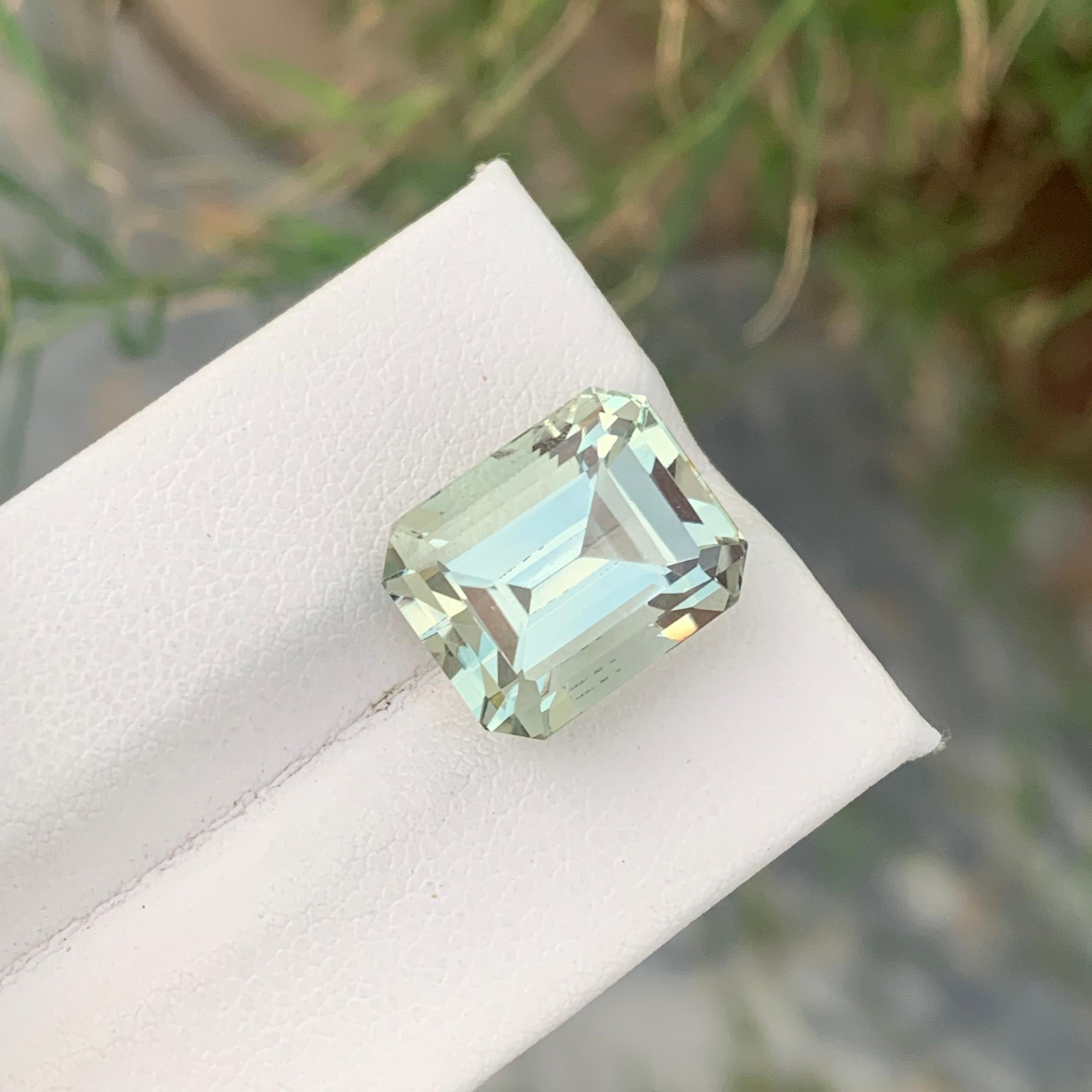 11.50 Carat Enchanting Elegance Stunning Asscher Cut Green Amethyst Ring Gem In New Condition For Sale In Peshawar, PK