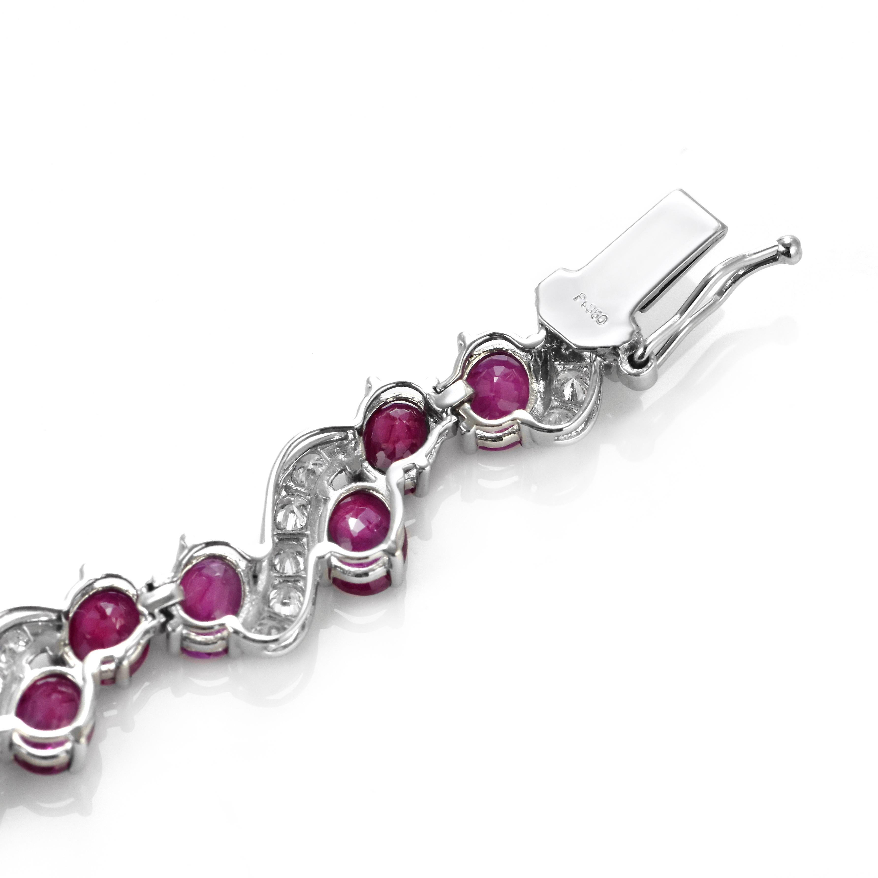 Armband aus Platin mit 11,50 Karat natürlichen burmesischen Rubinen und Diamanten im Angebot 2
