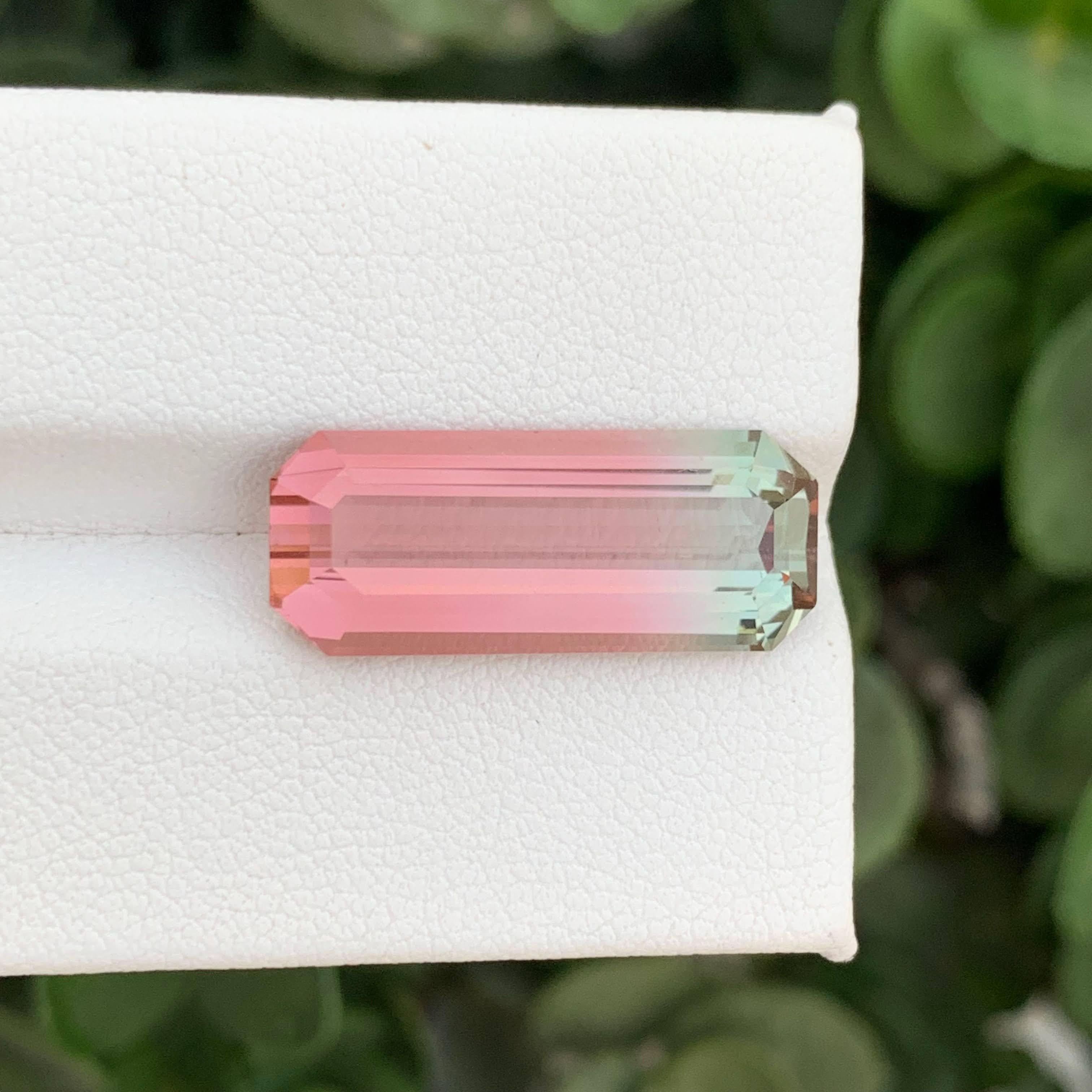 11.50 quilates de turmalina bicolor natural suelta talla esmeralda gema afgana en Nuevo estado para la venta en Bangkok, TH