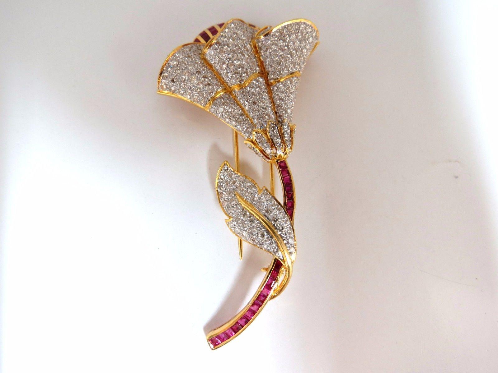 11.50 Carat Natural Ruby Diamond Brooch Pin 3D 18 Karat In New Condition For Sale In New York, NY