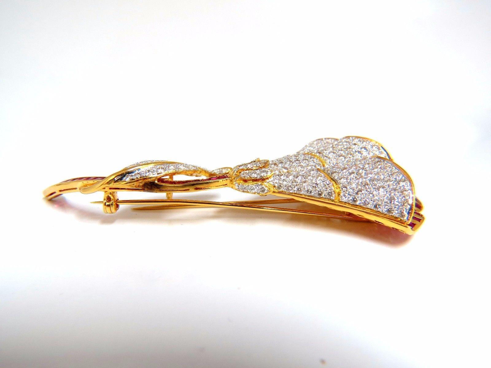 11.50 Carat Natural Ruby Diamond Brooch Pin 3D 18 Karat For Sale 2