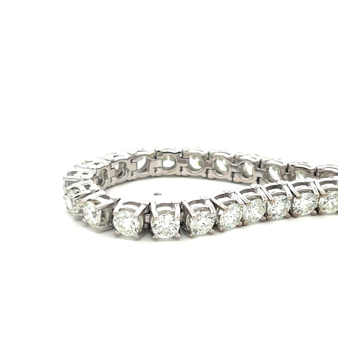11.50 Carat Round Brilliant H SI Diamond 14 Karat White Gold Tennis Bracelet For Sale 6