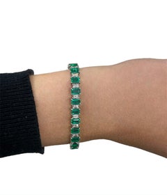 Bracelet en émeraudes et diamants taille émeraude de 11,50 carats