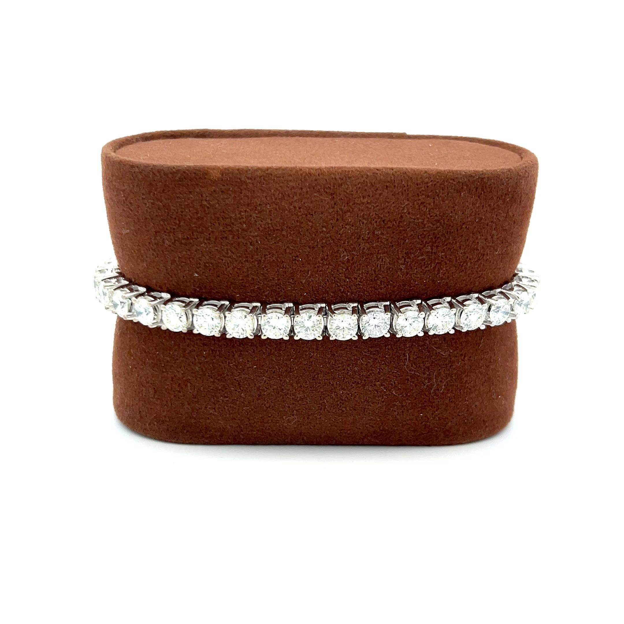 Pulsera de tenis con diamantes brillantes redondos de 11,50 ct en oro blanco de 14 quilates (H SI) en venta 4