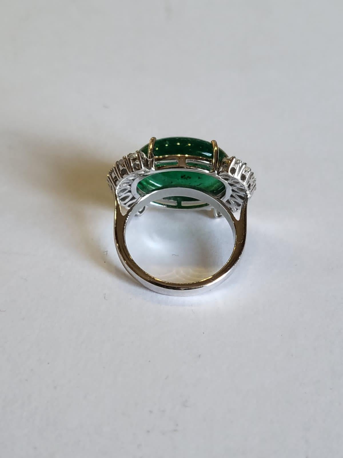 11.51 carats natural Zambian Emerald Cabochon & Diamond Engagement Cocktail Ring In New Condition In Hong Kong, HK