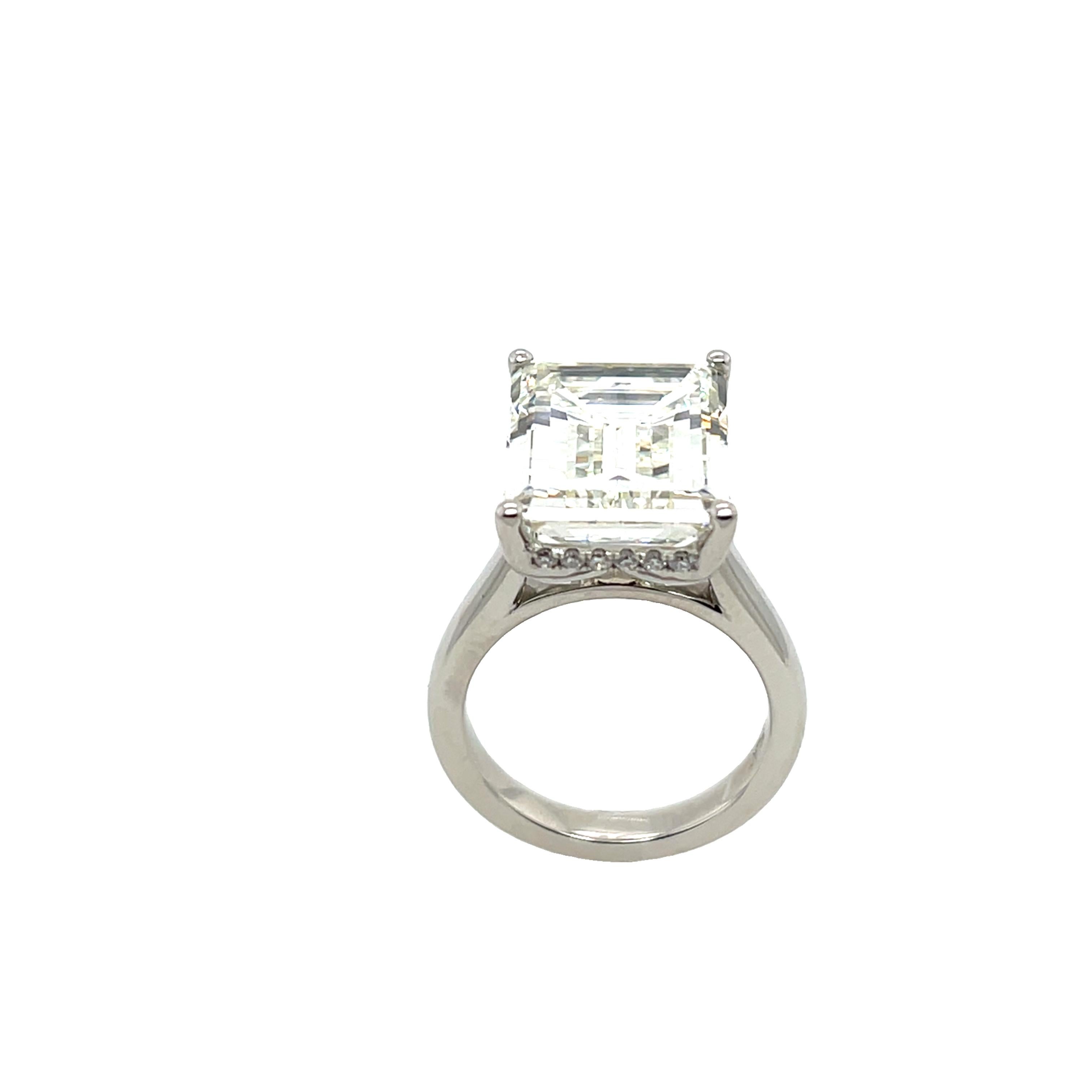 11,51 Karat L/VS2 GIA Smaragdschliff natürlicher Diamantring, gefasst in Platin im Angebot 2