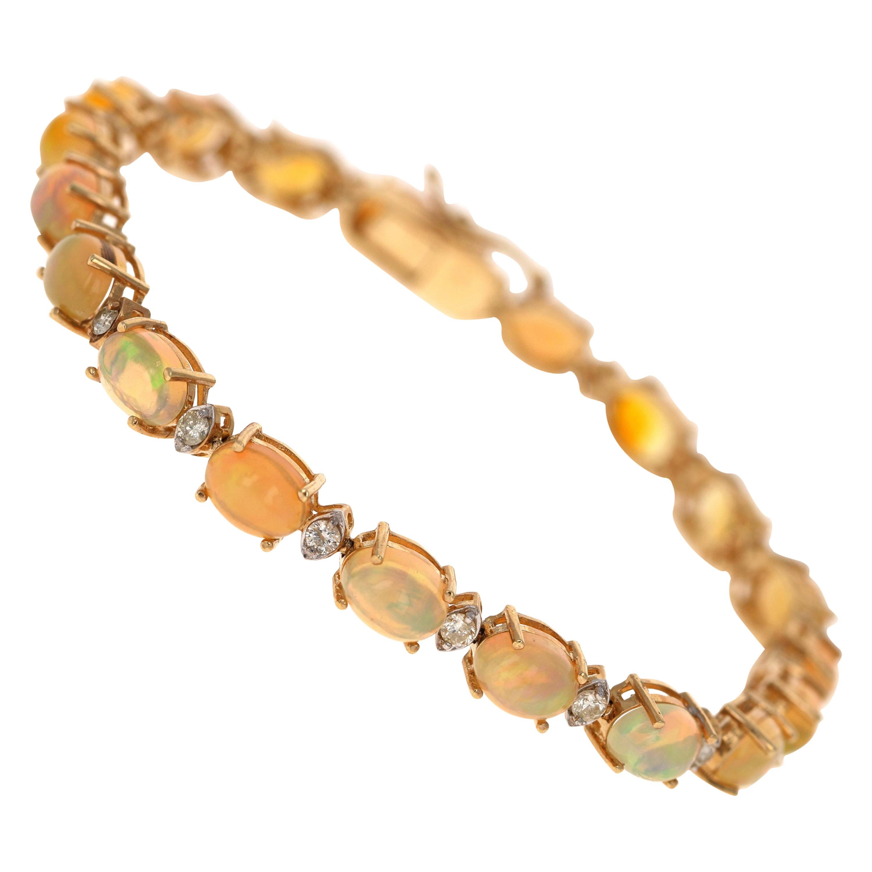 11.52 Carat Opal Diamond 14 Karat Yellow Gold Link Bracelet