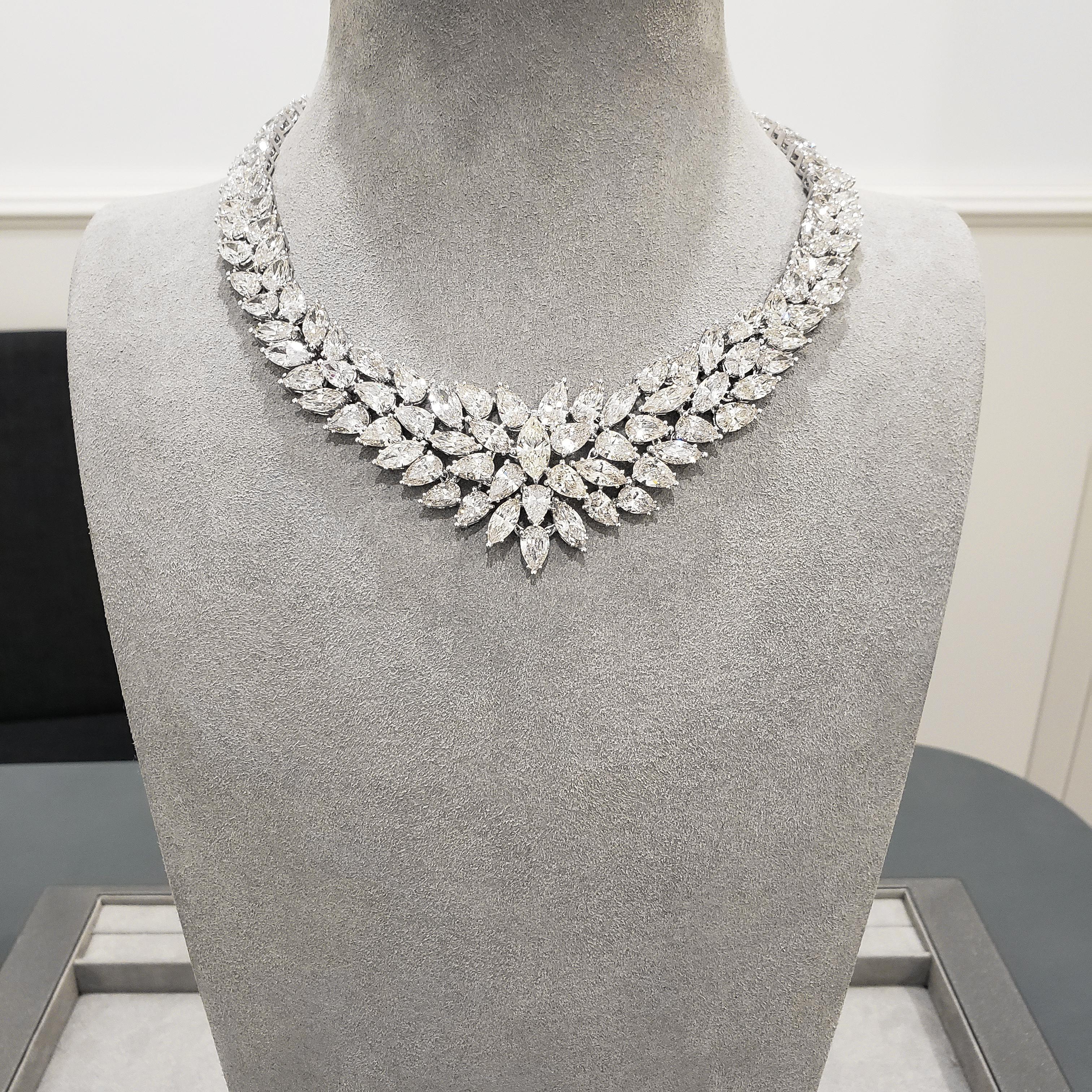 Roman Malakov 115.20 Carat Total Mixed Cut Cluster Diamond Pendant Necklace For Sale 1
