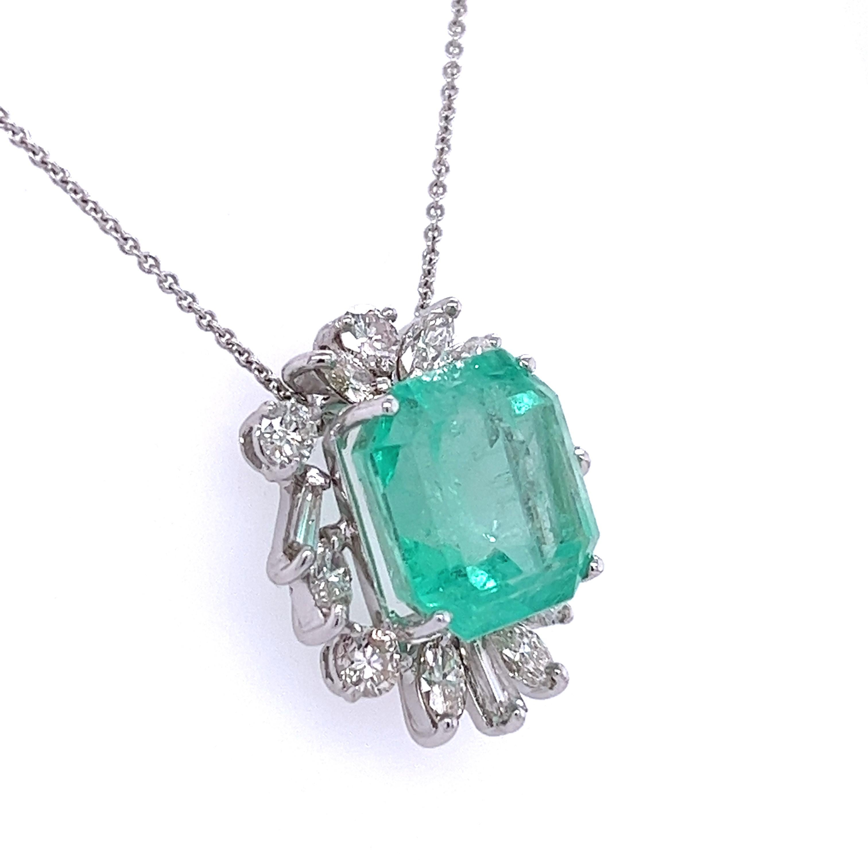 11.54 Carat Colombian Emerald and Baguette Cut Diamonds Pendant Set in Platinum For Sale 4