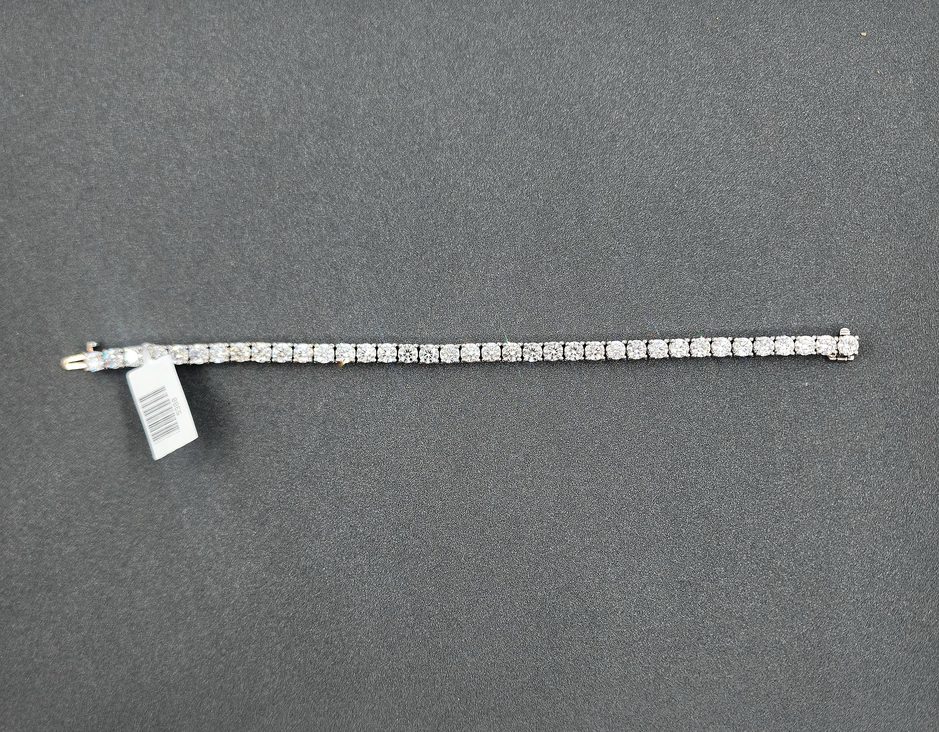 Bracelet de tennis en diamant de 11.57 ct Neuf - En vente à Chicago, IL