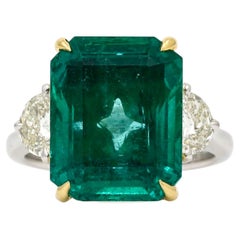 11.58 Carat Emerald Diamond Statement Ring in 18 Karat Yellow Gold and Platinum 