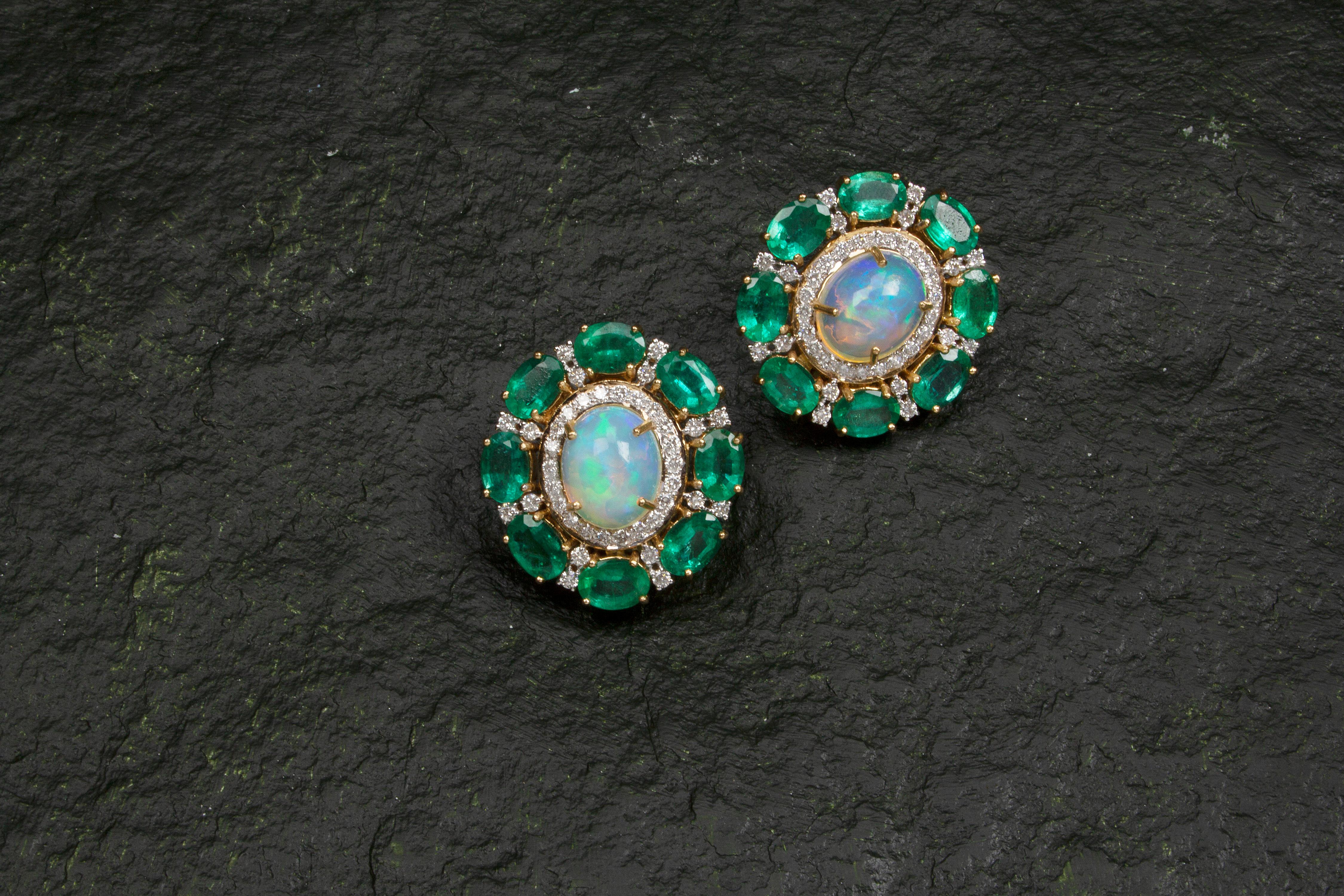 11.59 Carat Emerald Ethiopian Opal and Diamond 18kt Yellow Gold Stud Earrings In New Condition For Sale In Jaipur, Jaipur