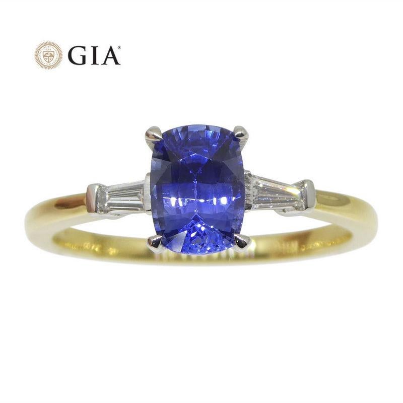 Contemporary 1.15ct Blue Sapphire & Diamond Statement or Engagement Ring in 18k Yellow Gold For Sale