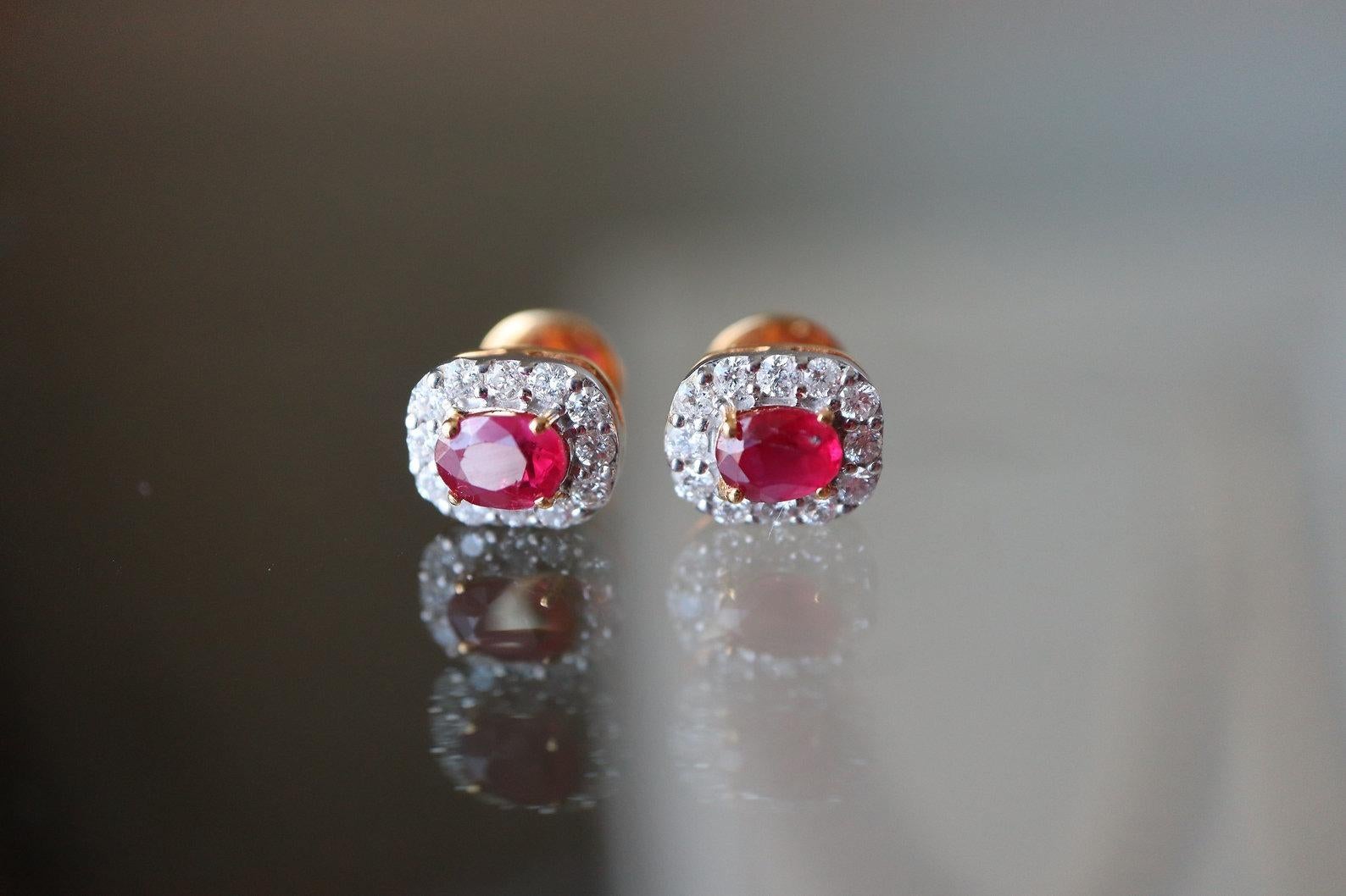 1.15Ct Burma Unheated Ruby Earring in 18k Yellow Gold

This beautiful halo earring is crafted with an 18k Yellow Gold setting and showcases a vivid red 1.15Ct Burma Unheated Ruby. Burma Rubies, known for their rarity, make this piece truly unique.
