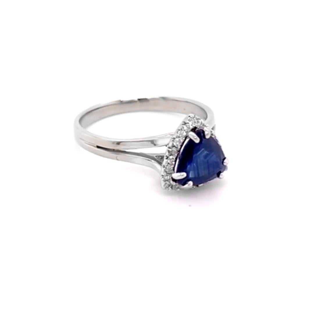 Trillion Cut 1.15 Carat Natural Ceylon Blue Sapphire 14 Karat White Gold Ring For Sale