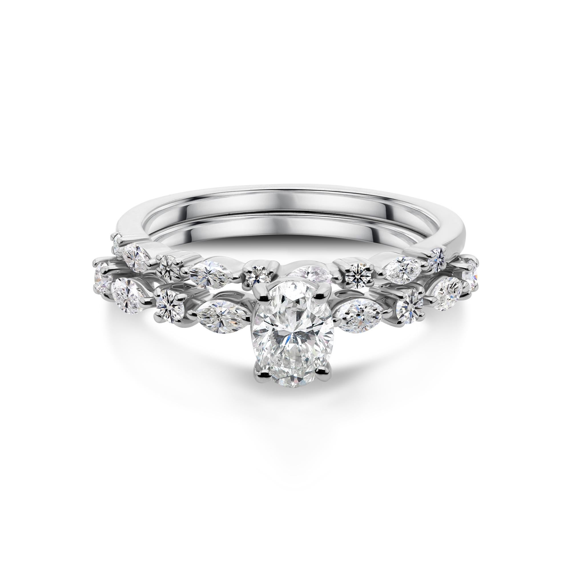 Im Angebot: 1.15Ct Certified Oval Diamond Solitaire Stackable Band Ring Set 18K White Gold () 3