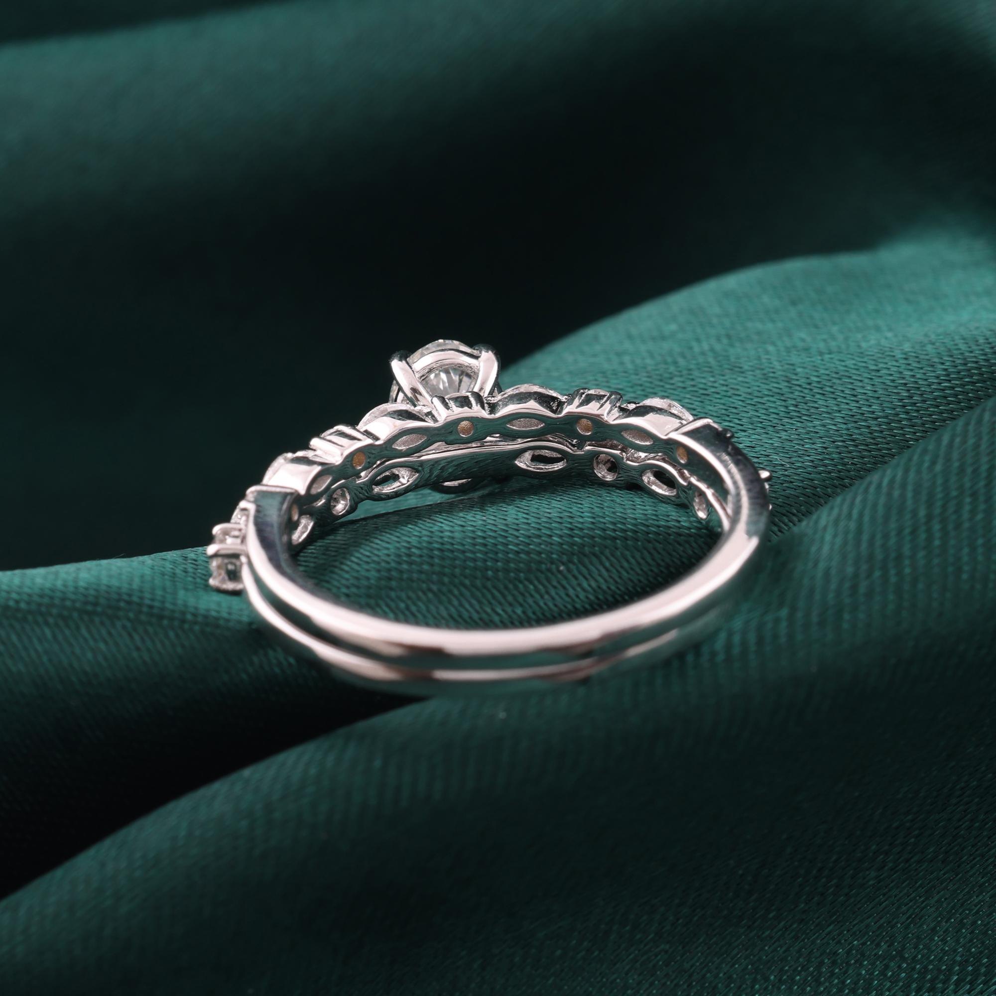 Im Angebot: 1.15Ct Certified Oval Diamond Solitaire Stackable Band Ring Set 18K White Gold () 7