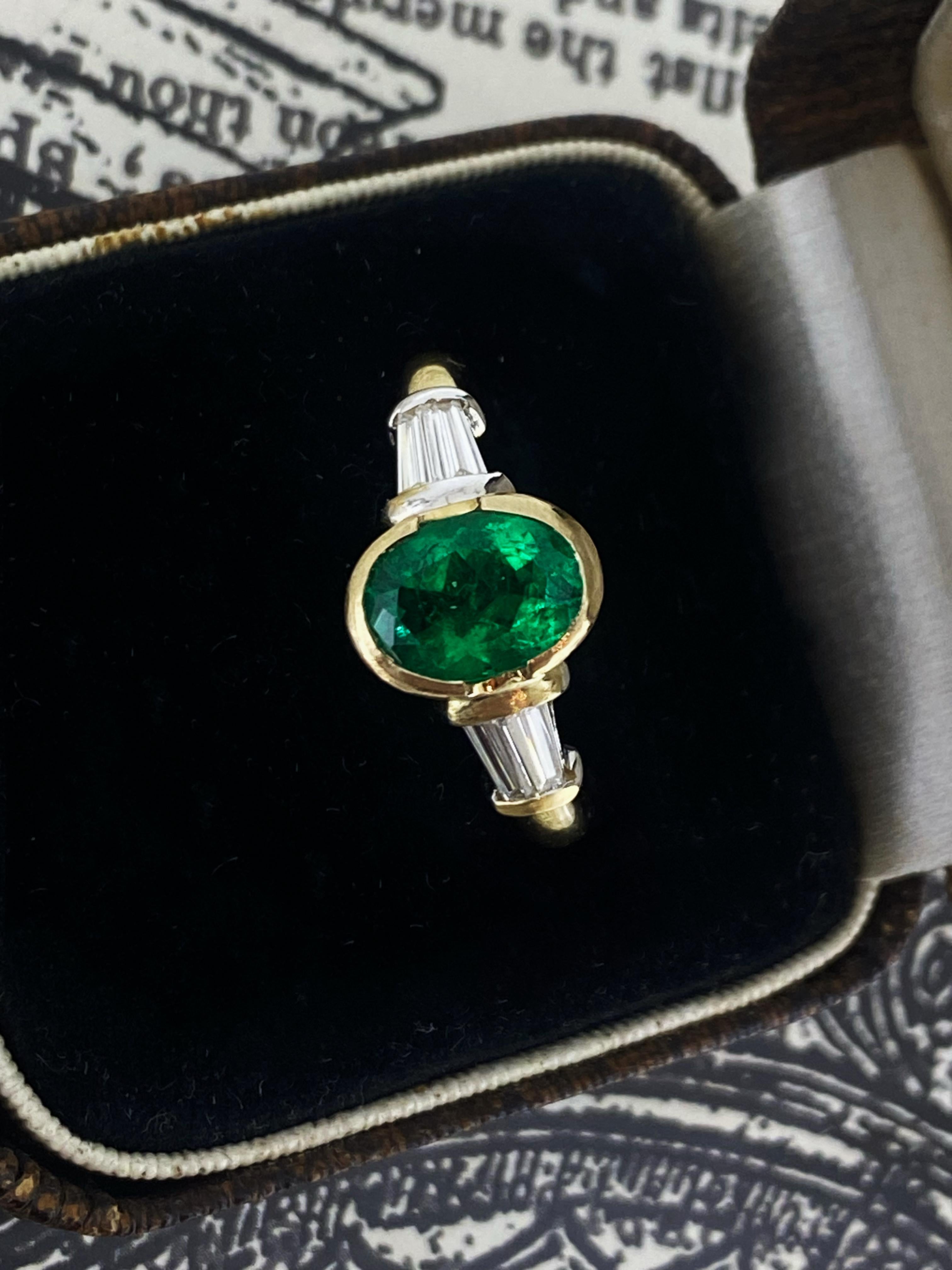 1.15ct Natural Zambian Emerald & Diamond (0.35ct) 18K White & Yellow Gold Ring For Sale 1