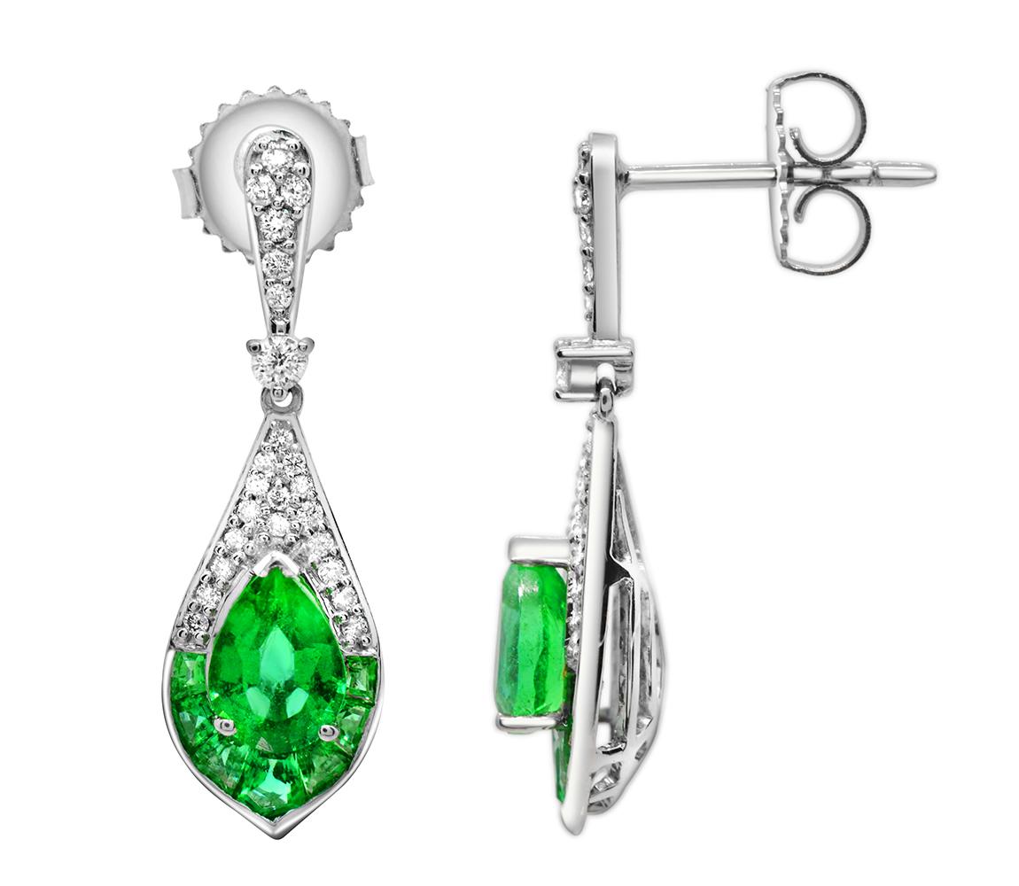 Pear Cut 1.15 Carat Pear Emerald and Diamond 14 Karat White Gold Drop Earrings For Sale